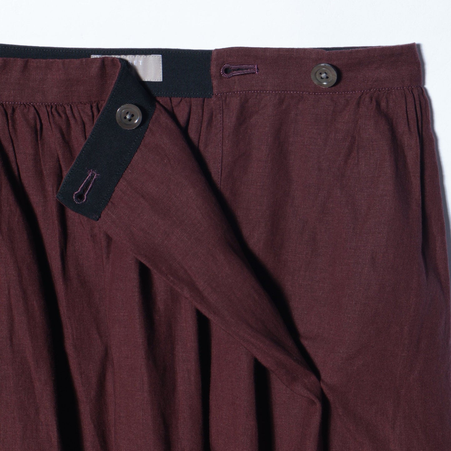 LIGHTWEIGHT LINEN SKIRT