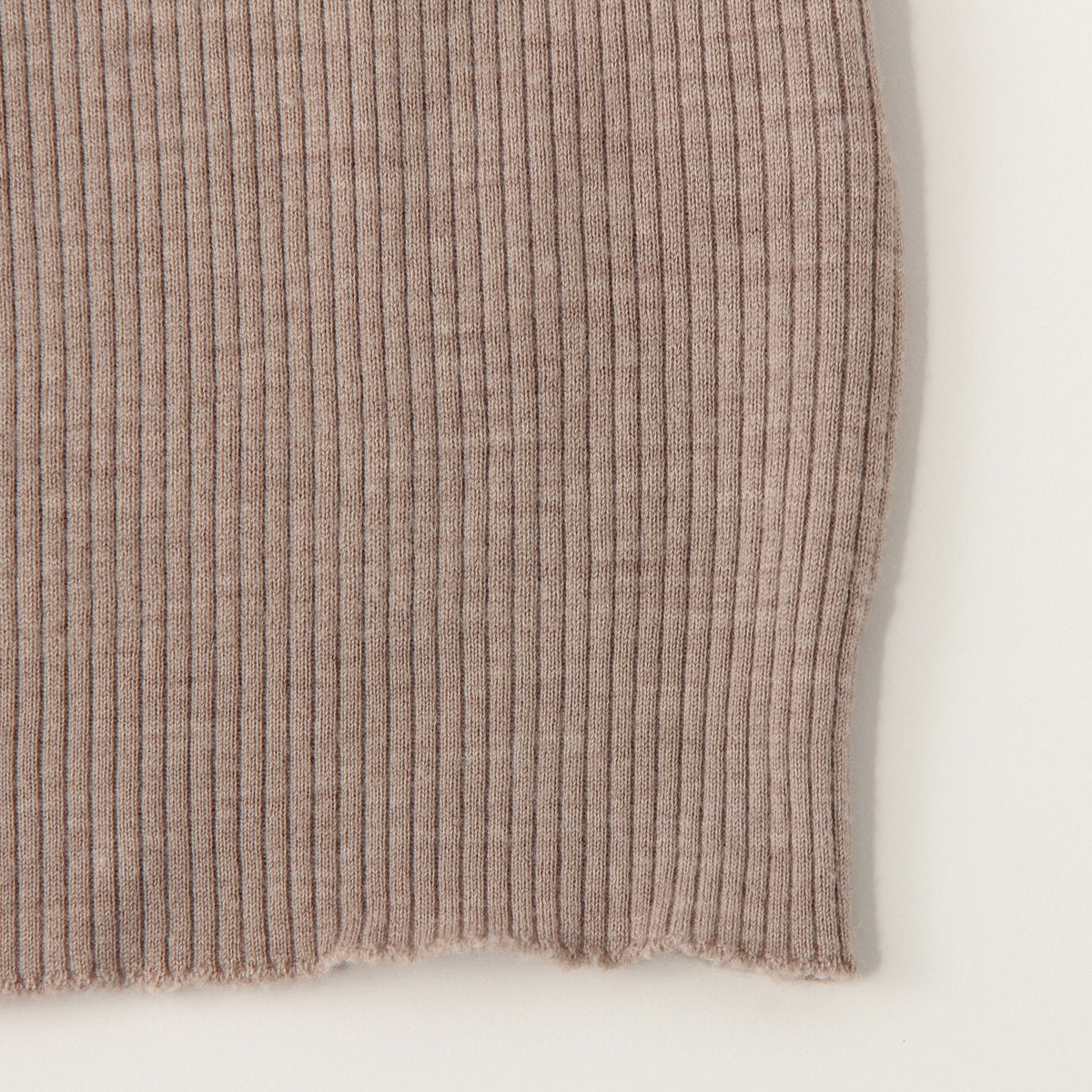 FINE RIB TURTLENECK KNIT
