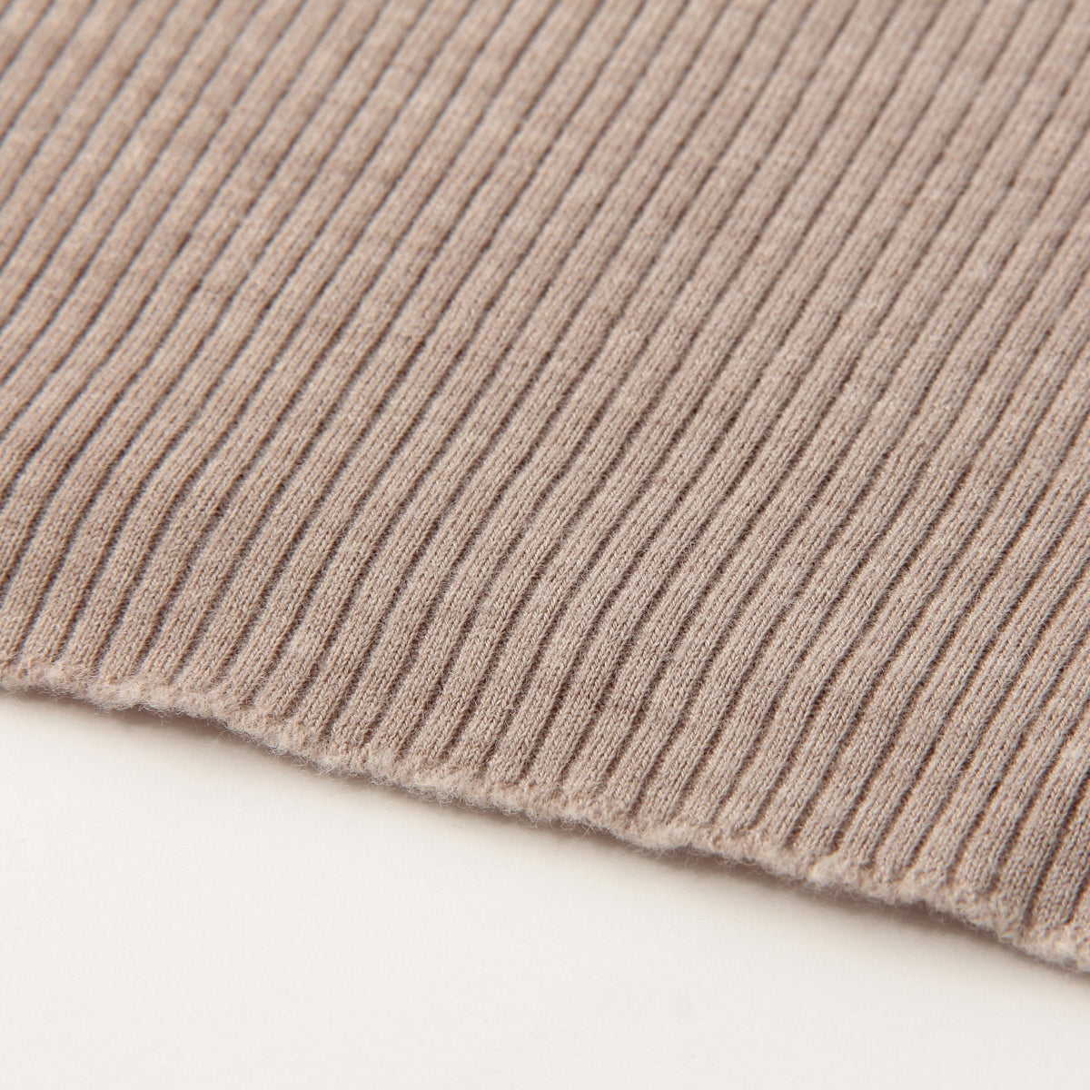 FINE RIB TURTLENECK KNIT