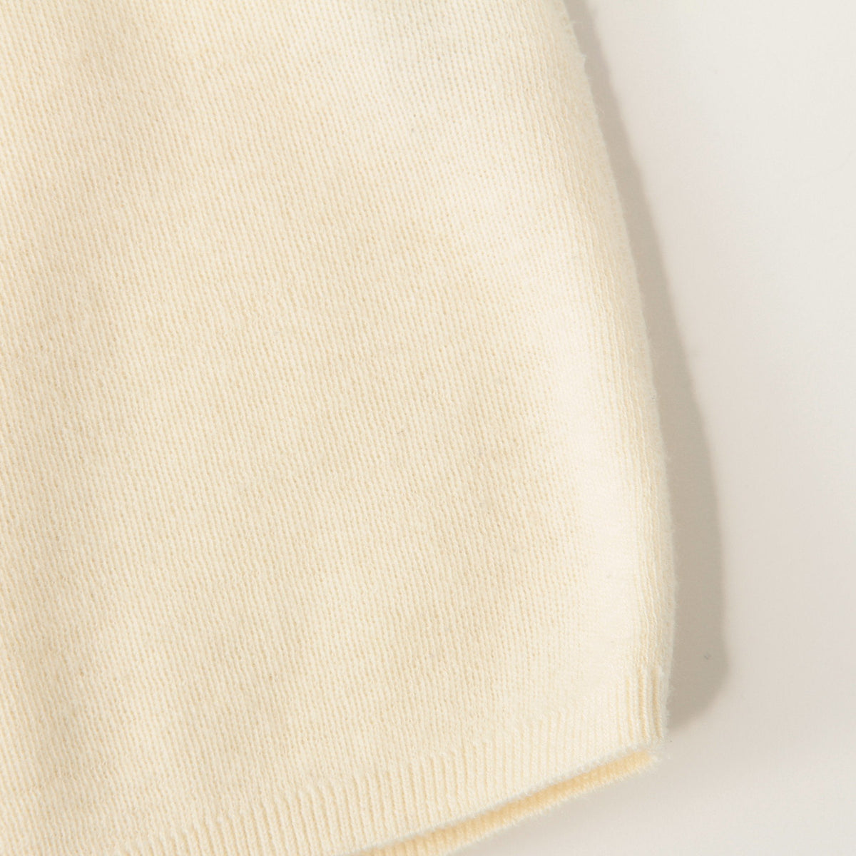 UNIFORM WOOL KNIT