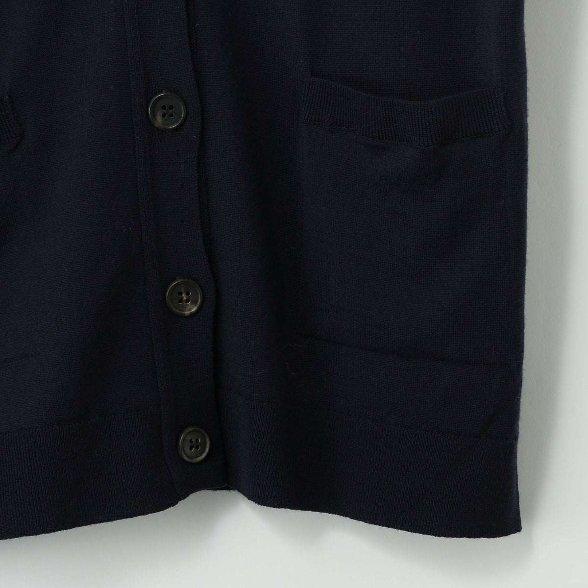 BASIC MERINO CARDIGAN KNIT