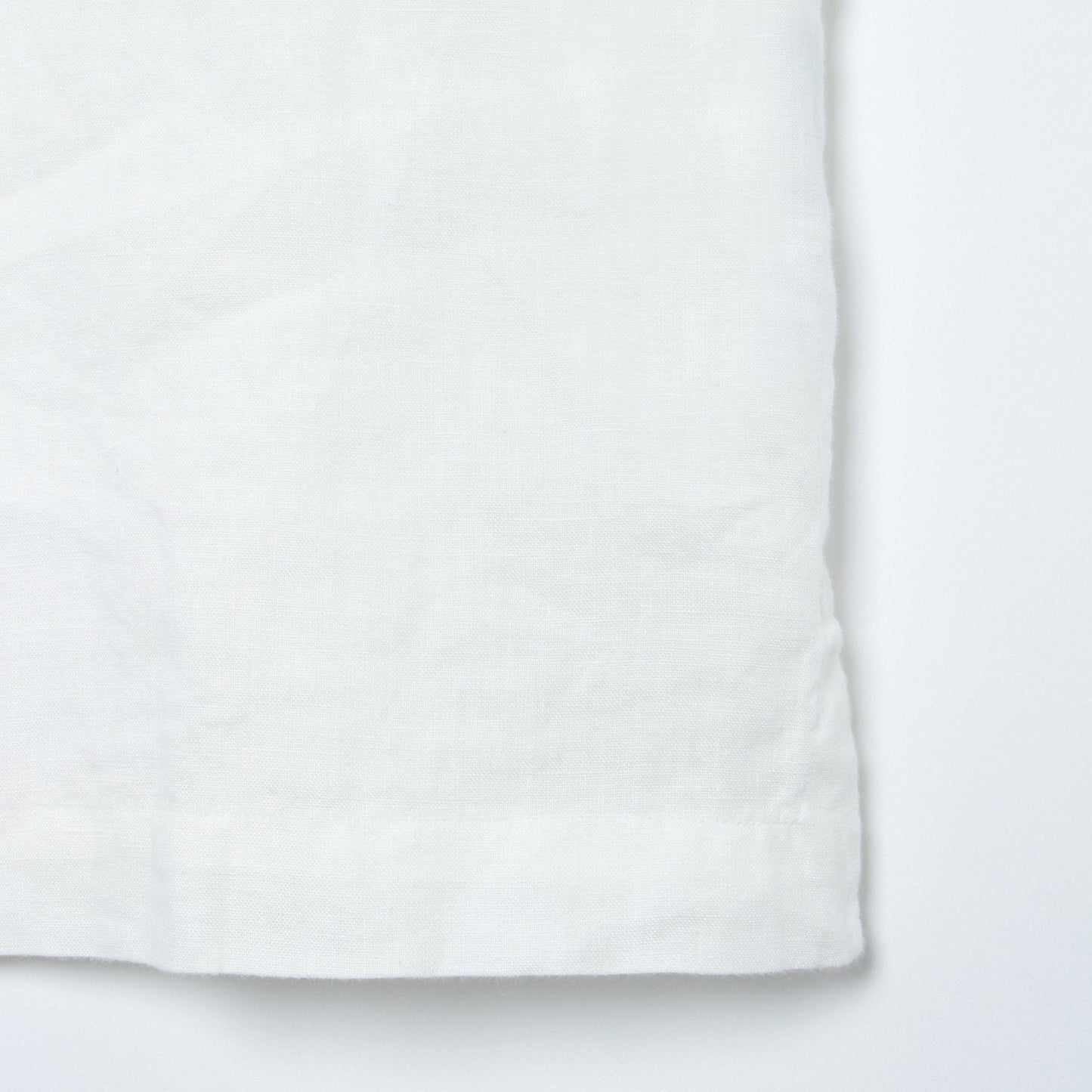 CLEAN LINEN SHIRT