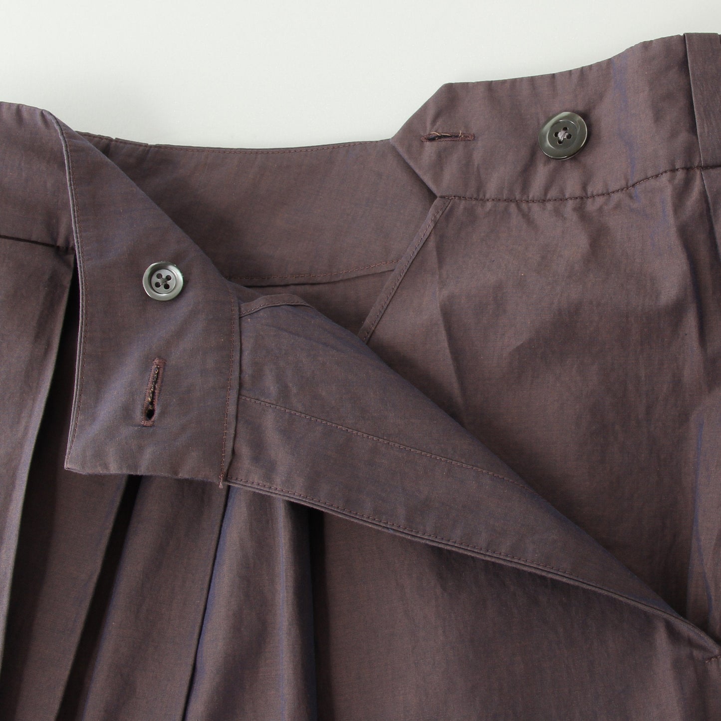 FINE COTTON CHAMBRAY SKIRT