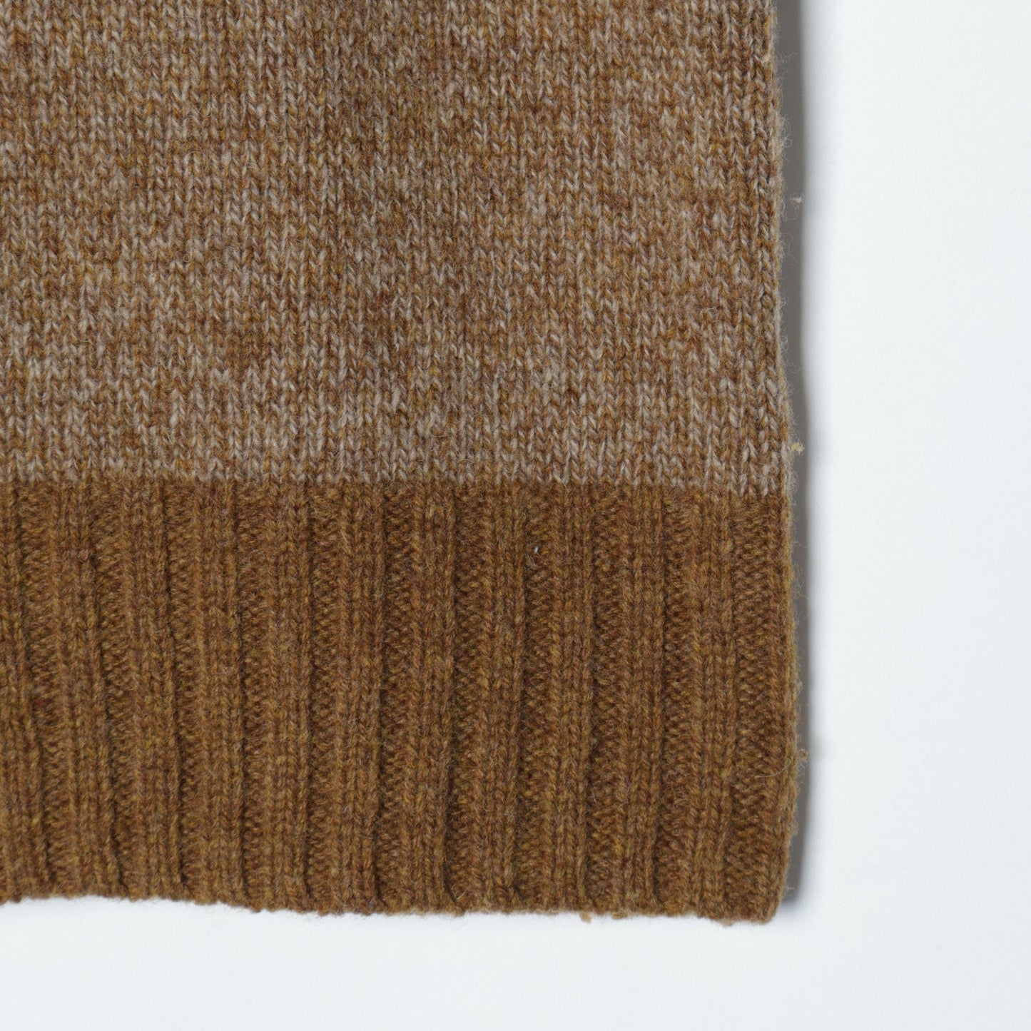 TWISTED YARN WOOL KNIT
