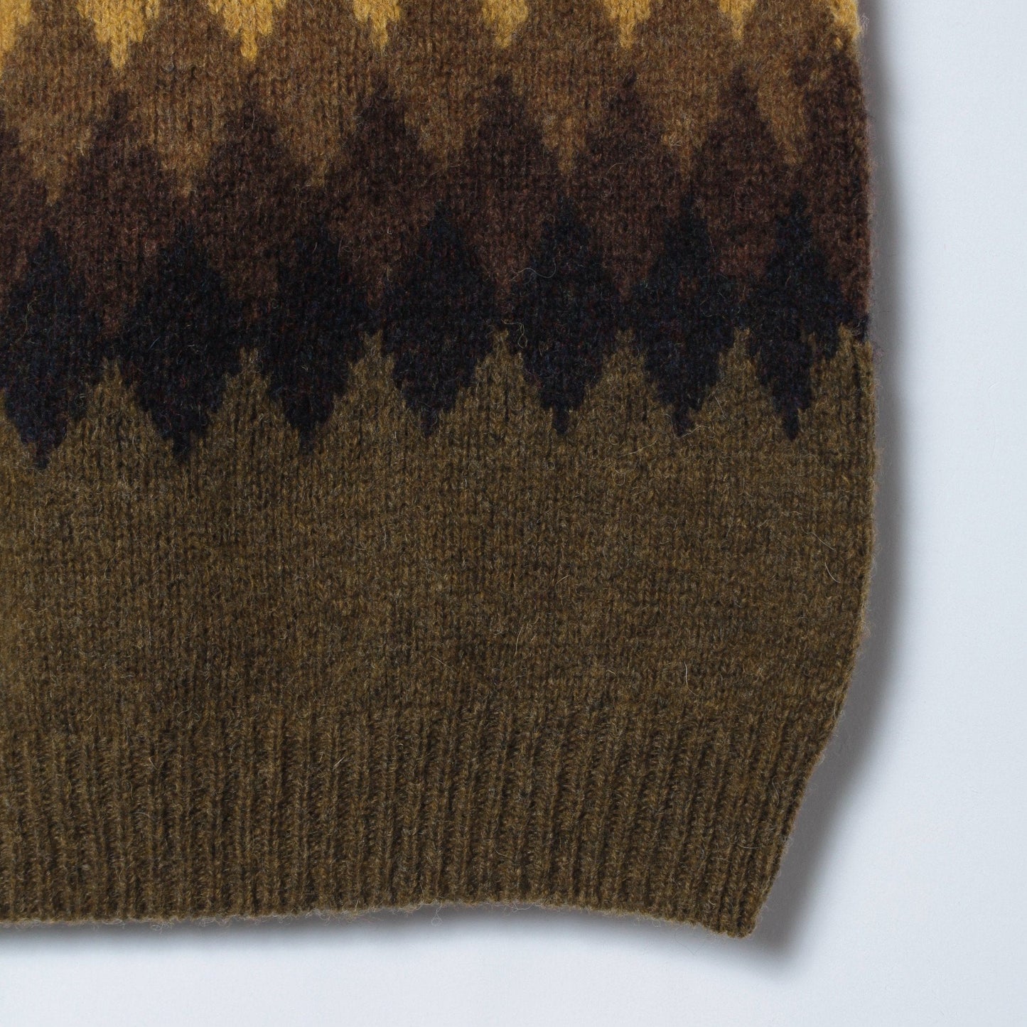 BANDED FAIRISLE KNIT