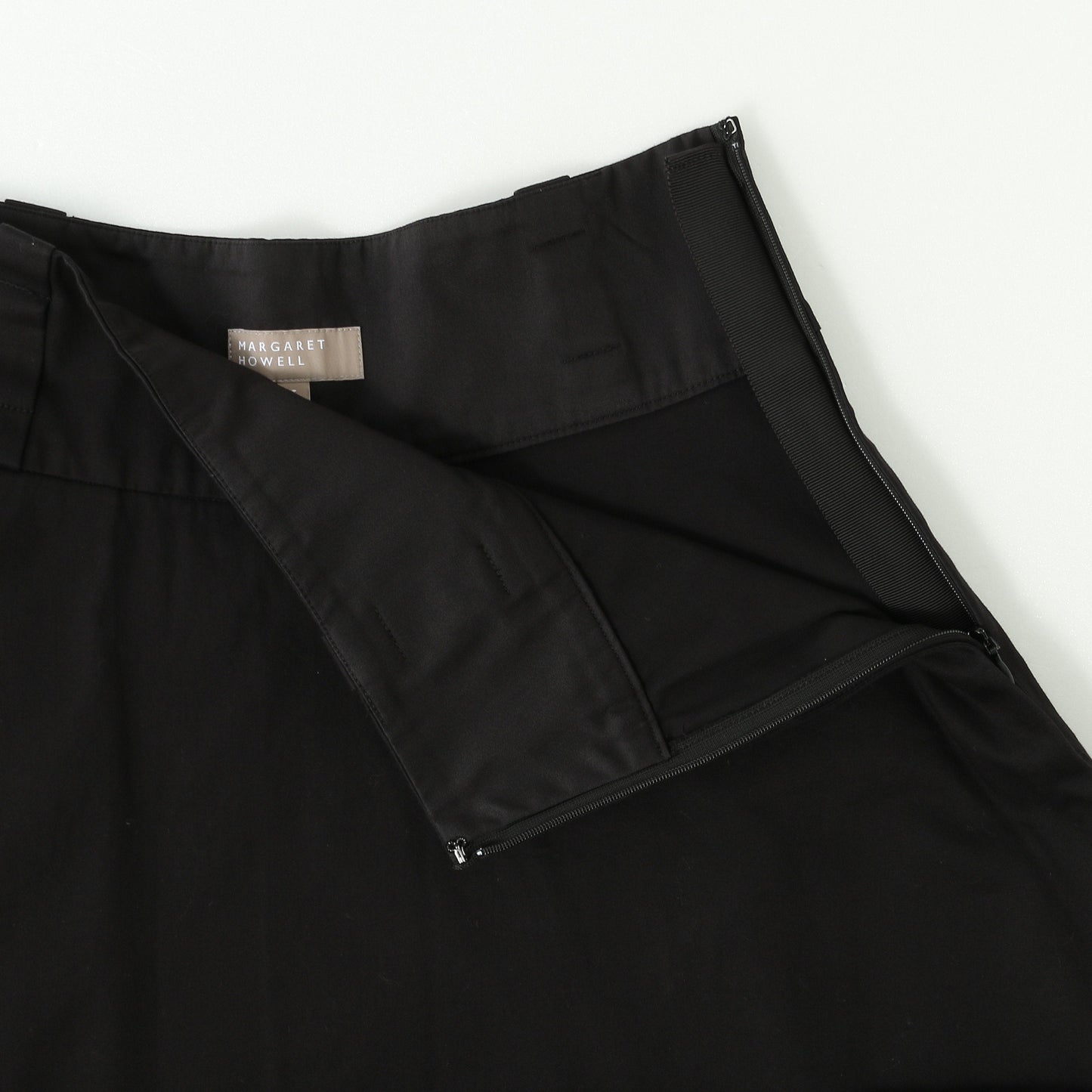 DENSE FINE COTTON TWILL SKIRT
