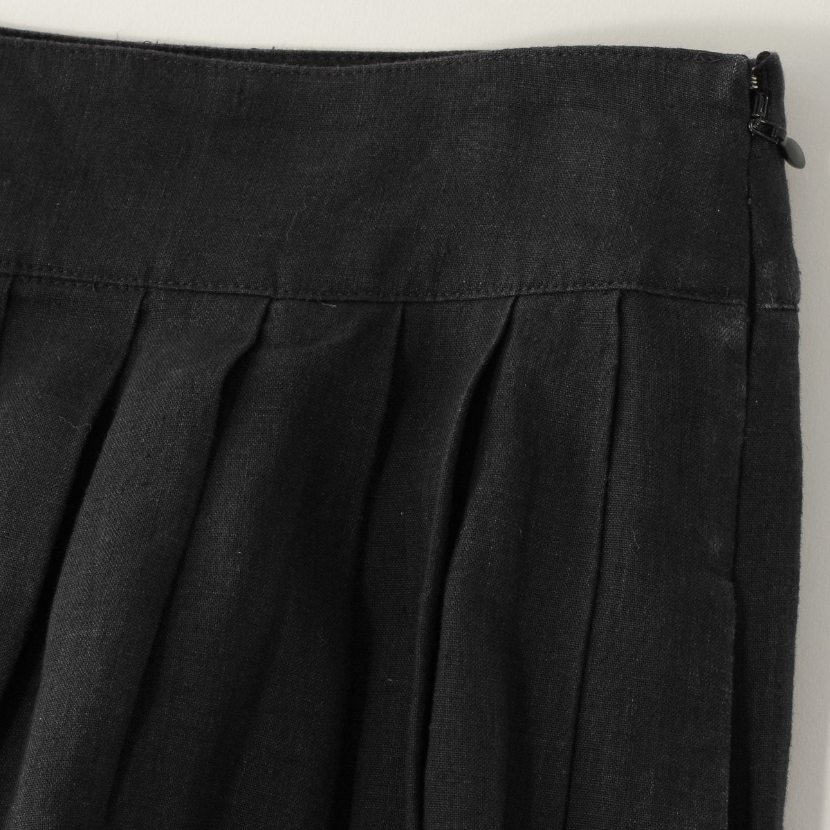 LIGHT LINEN SKIRT