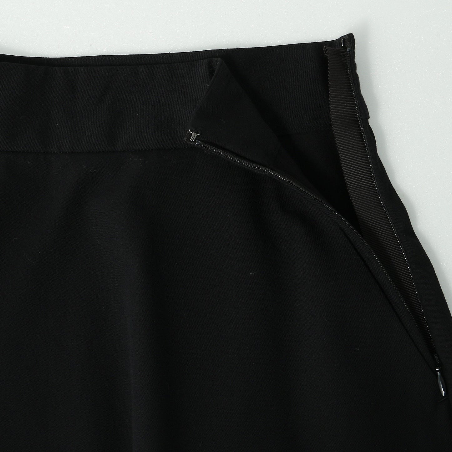 FINE WOOL COTTON TWILL SKIRT