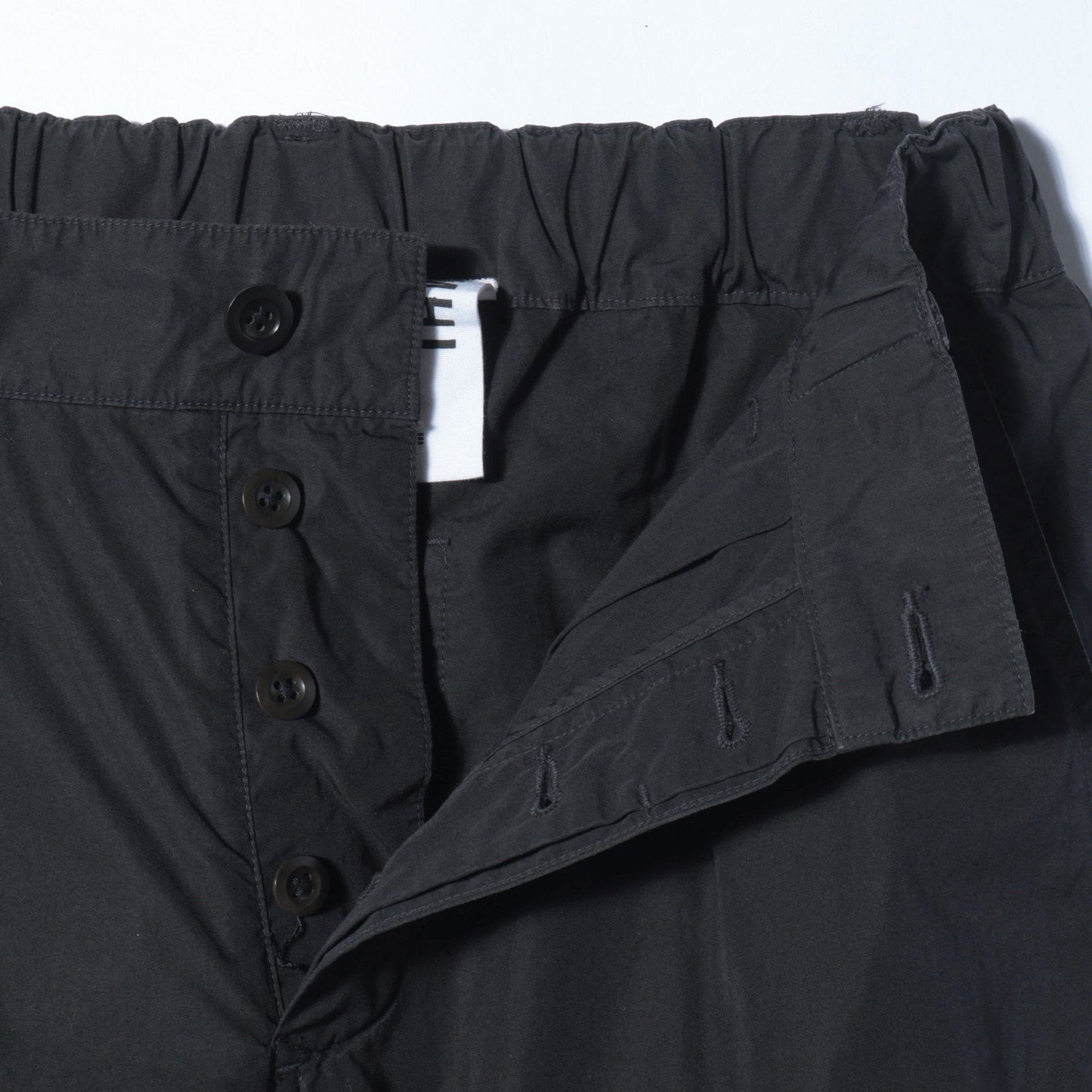 FINE COMPACT COTTON POPLIN TROUSERS