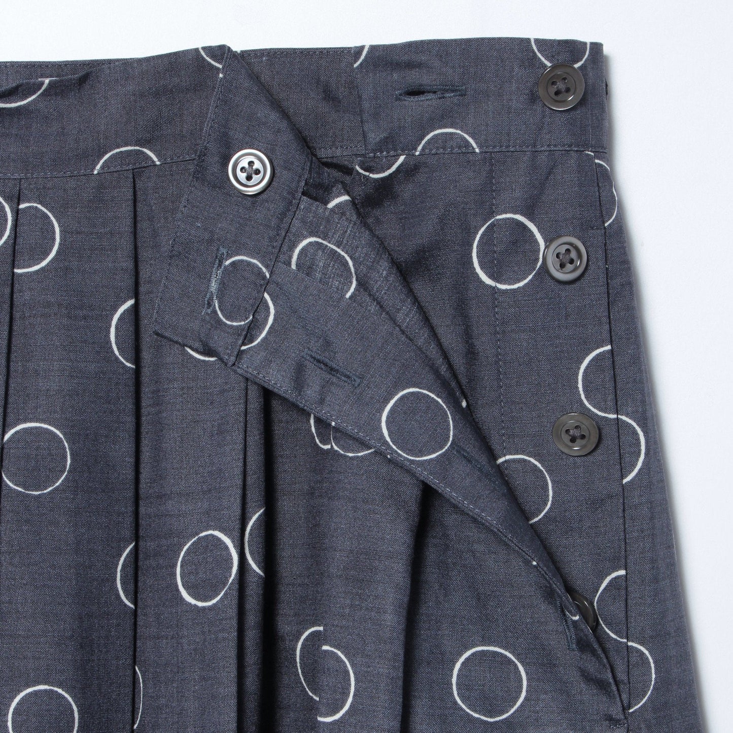 OUTLINE SPOT SILK SKIRT