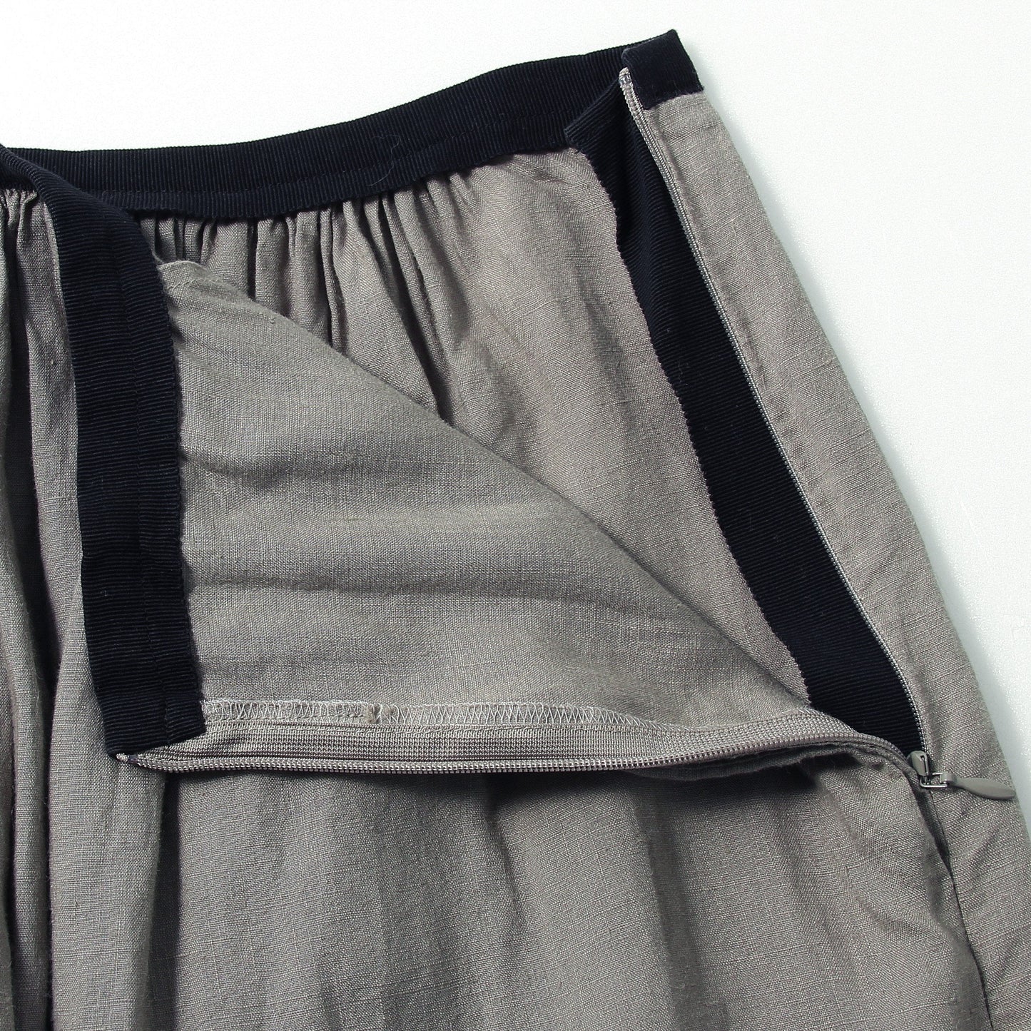 LIGHTWEIGHT LINEN SKIRT