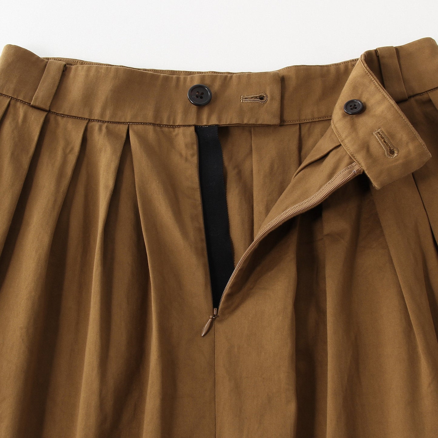 WASHED COTTON SATEEN SKIRT