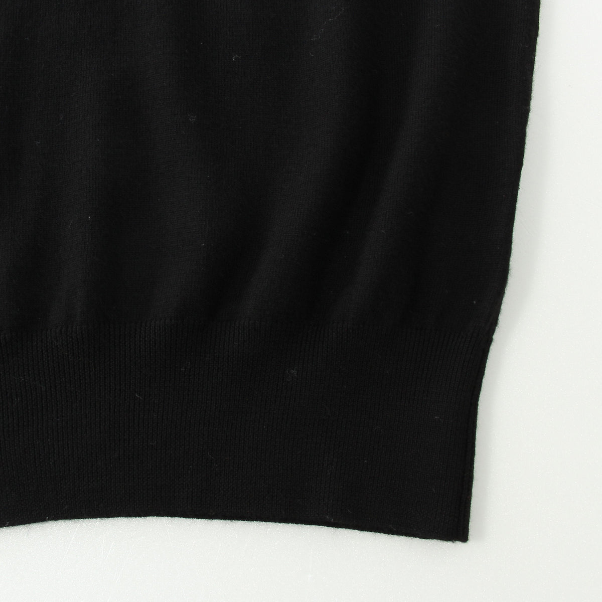 SUPERFINE WOOL KNIT
