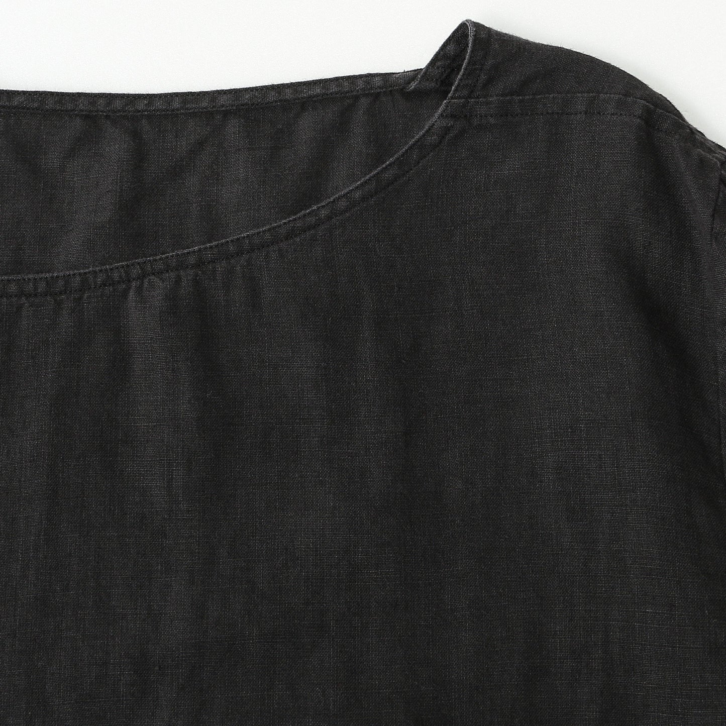 CLEAN LINEN SHIRT