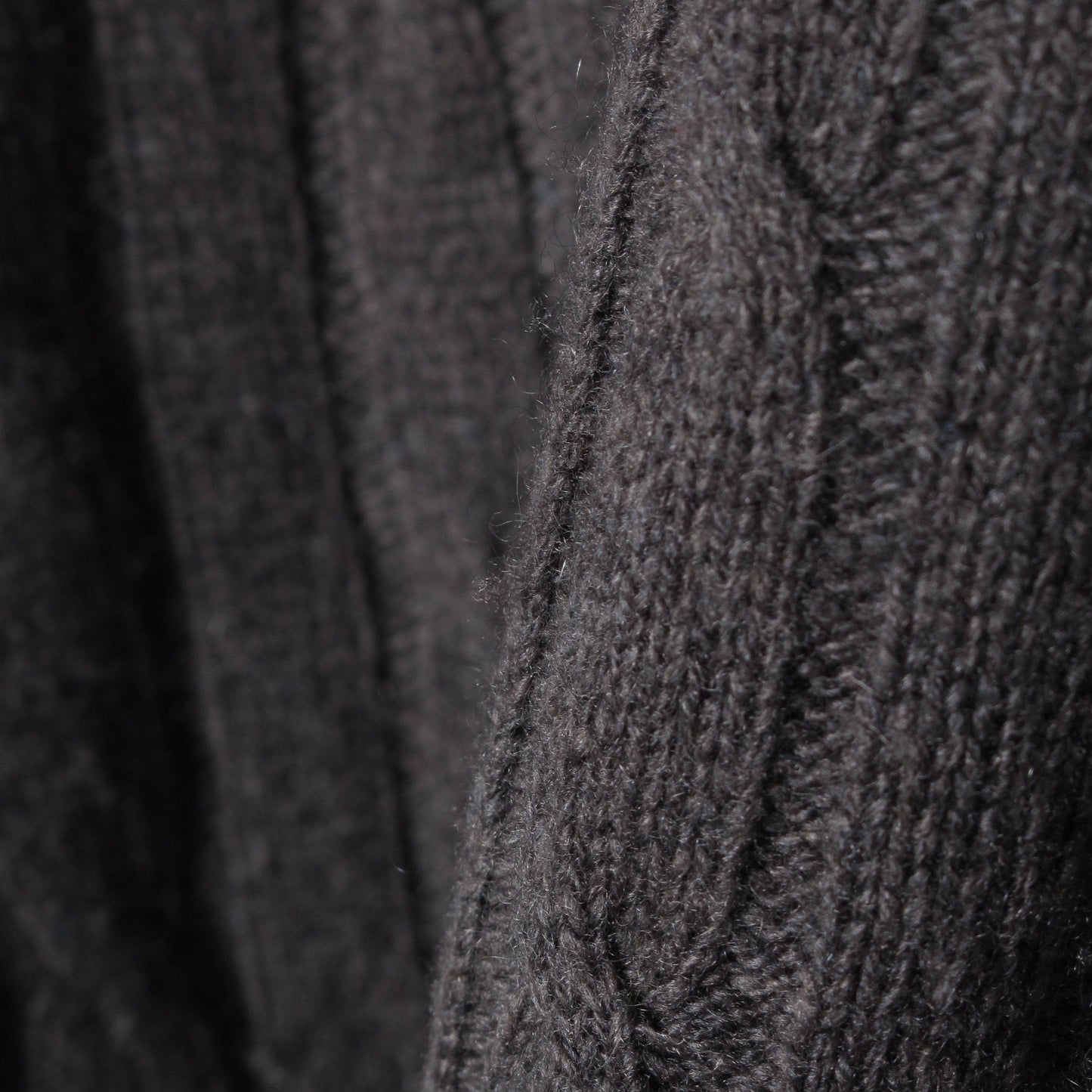 TWISTED CASHMERE WOOL KNIT