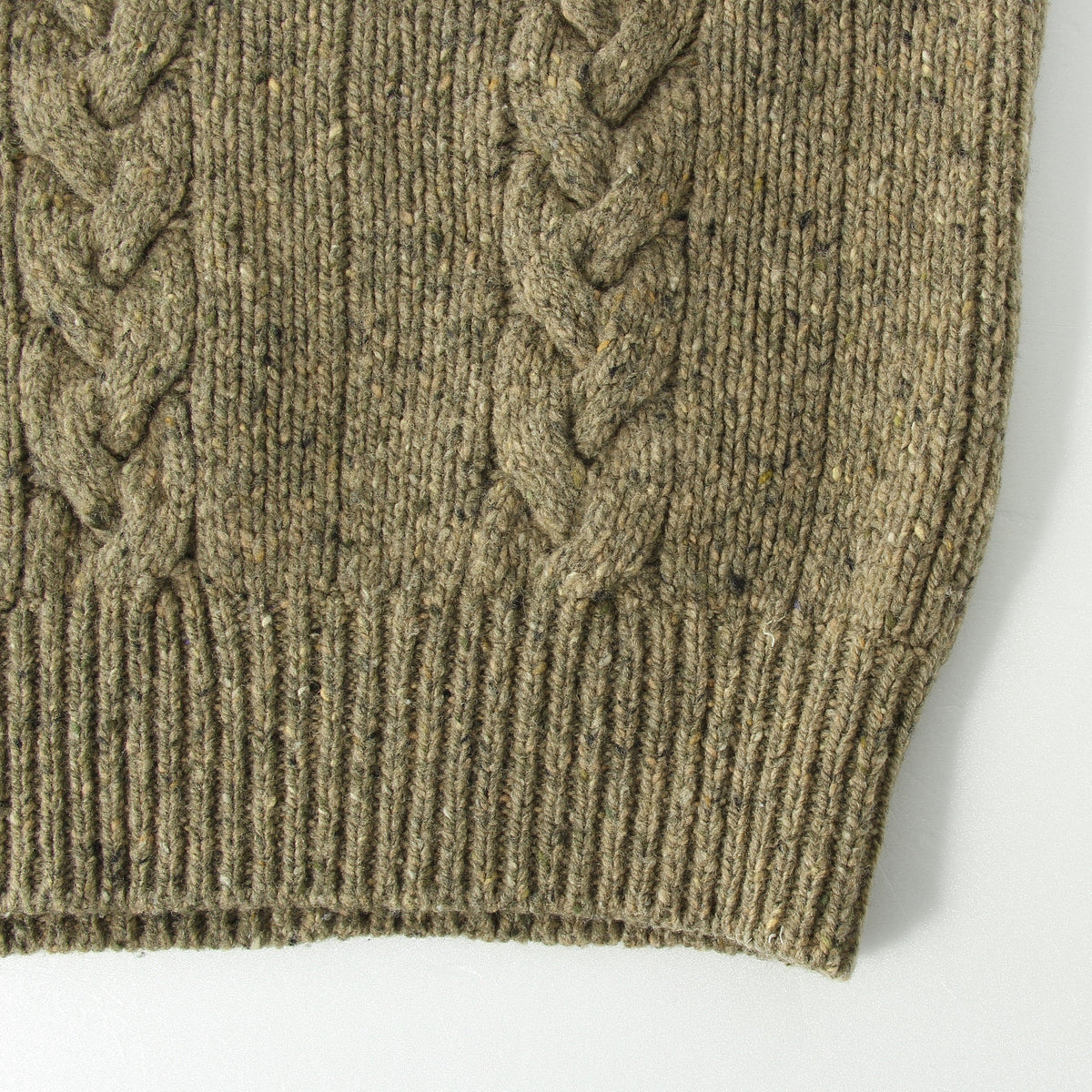 SOFT WOOL DONEGAL KNIT