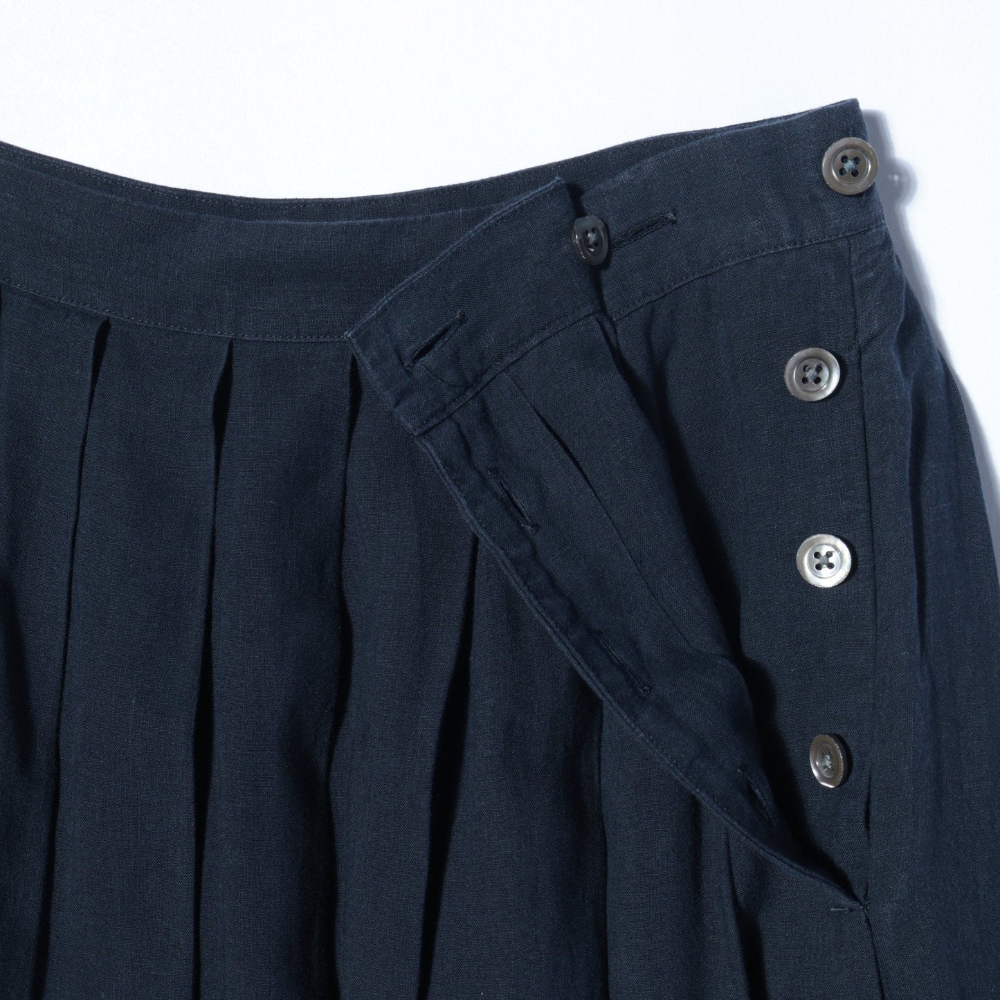 LIGHT LINEN SKIRT