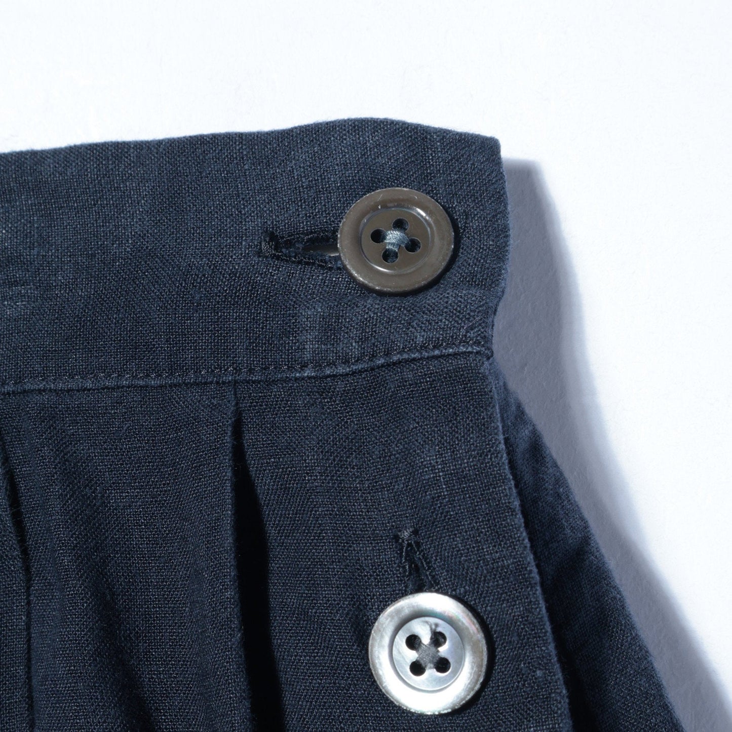 LIGHT LINEN SKIRT