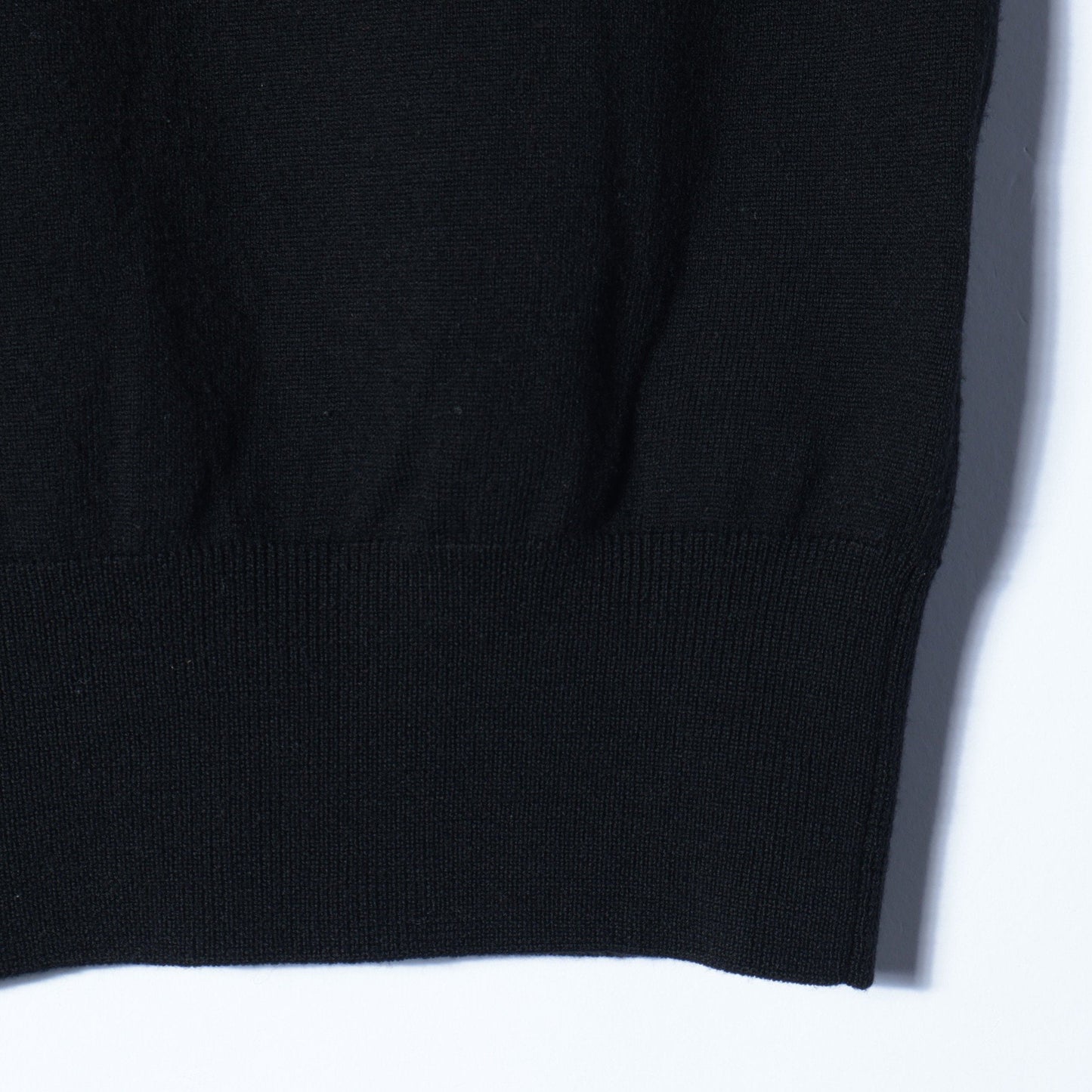 SUPERFINE WOOL KNIT