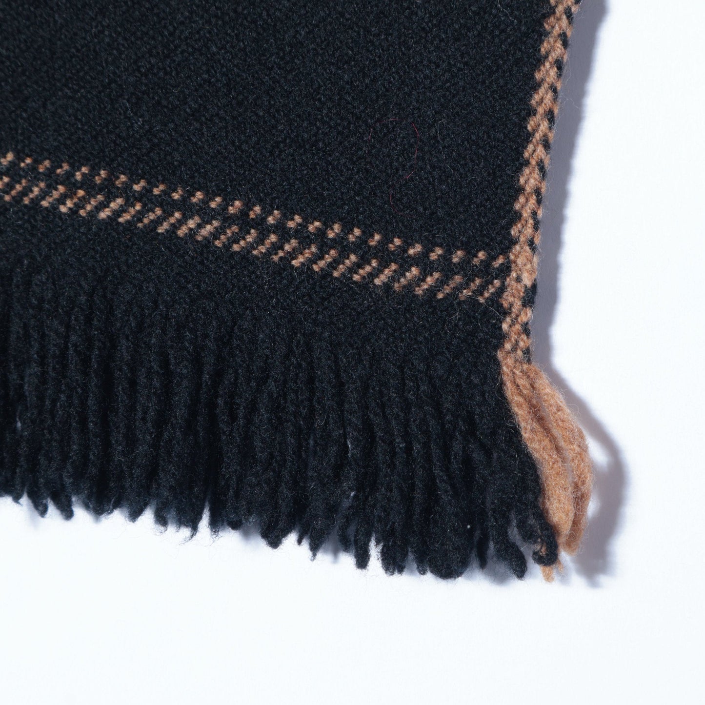 SELVEDGE WOOL SCARF