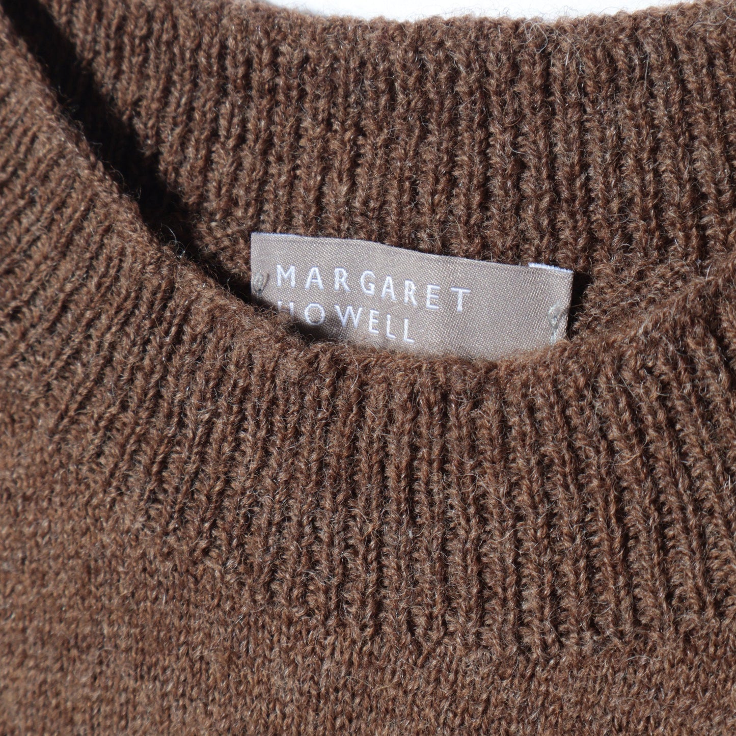 NATURAL SHETLAND DEEP CREW NECK KNIT
