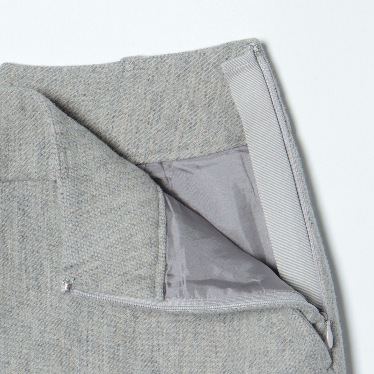 LIGHT BRITISH WOOL SKIRT