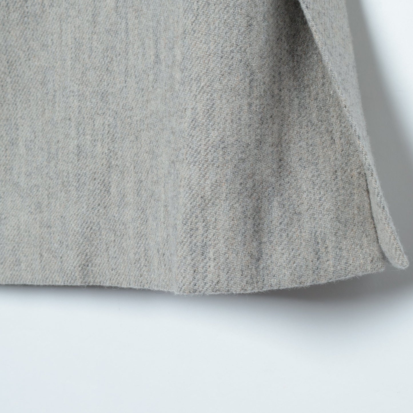 LIGHT BRITISH WOOL SKIRT