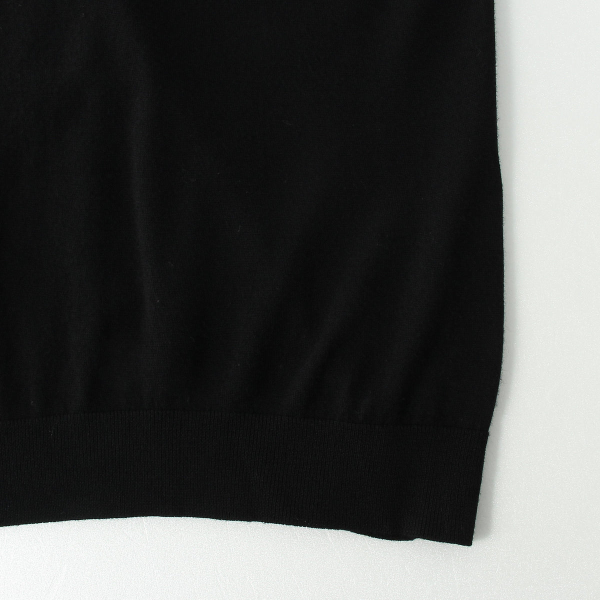 SUPERFINE WOOL KNIT