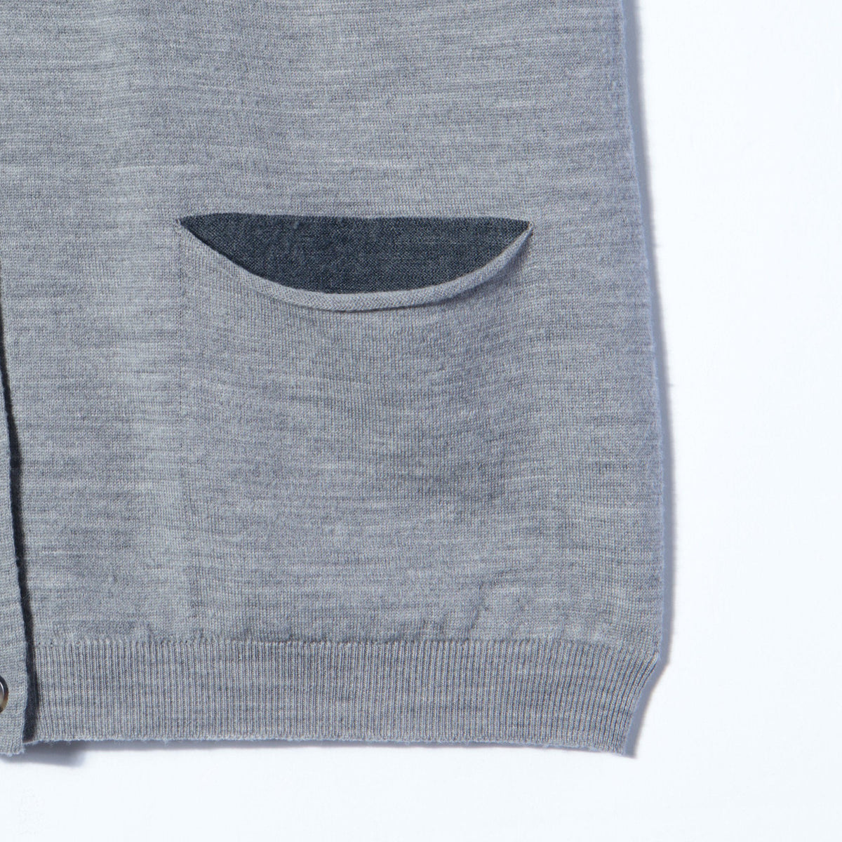 MERINO CARDIGAN KNIT