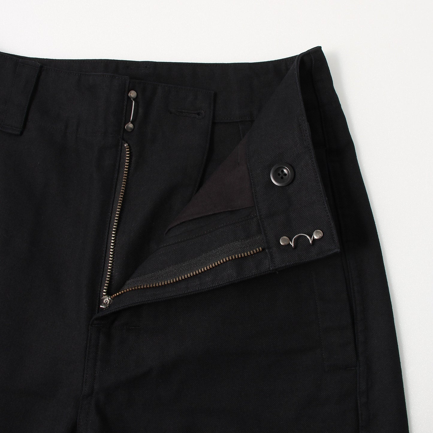 ORGANIC COTTON GABARDINE TROUSERS