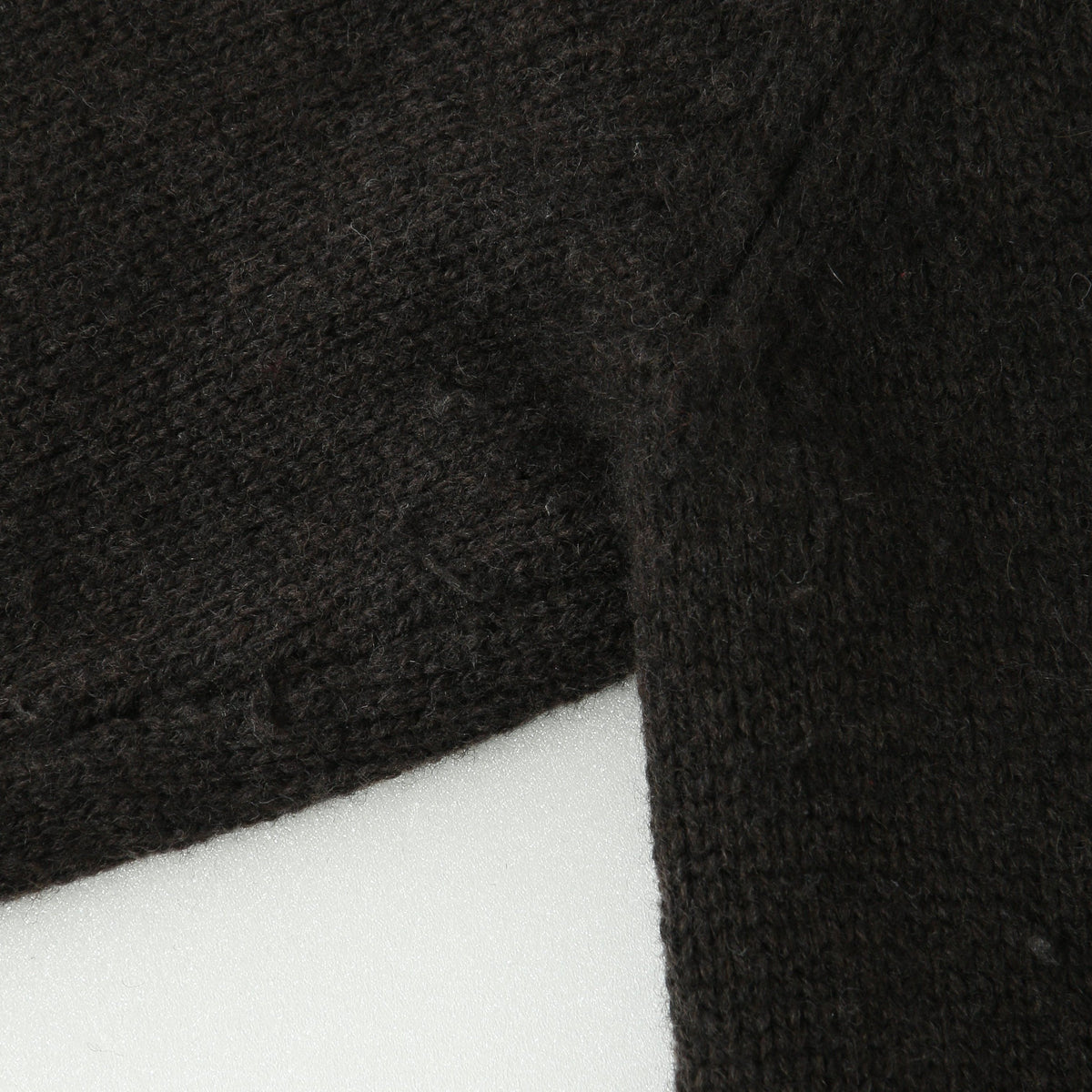 CONTRAST V NECK JUMPER KNIT