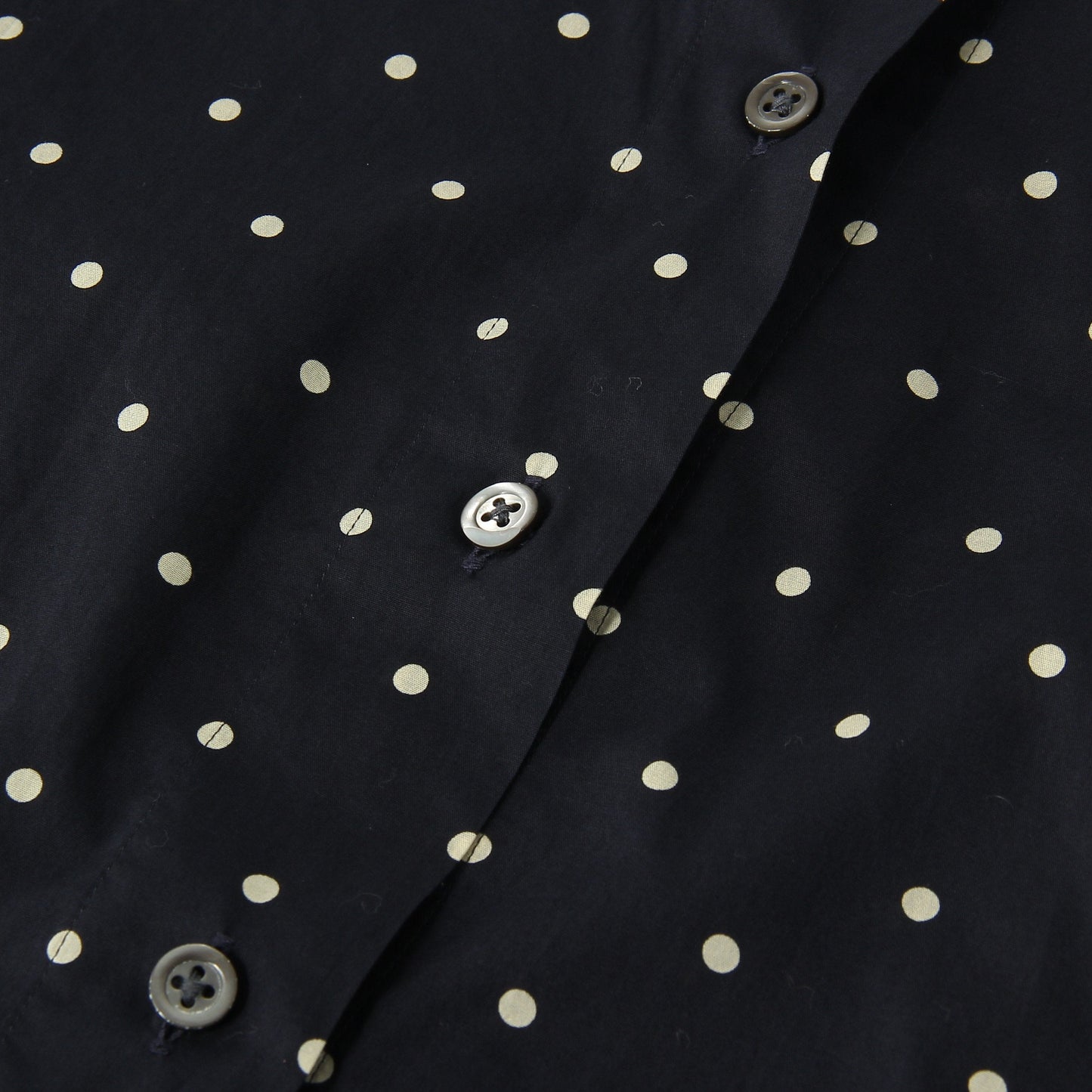 CLOSE SPOT BATISTE SHIRT
