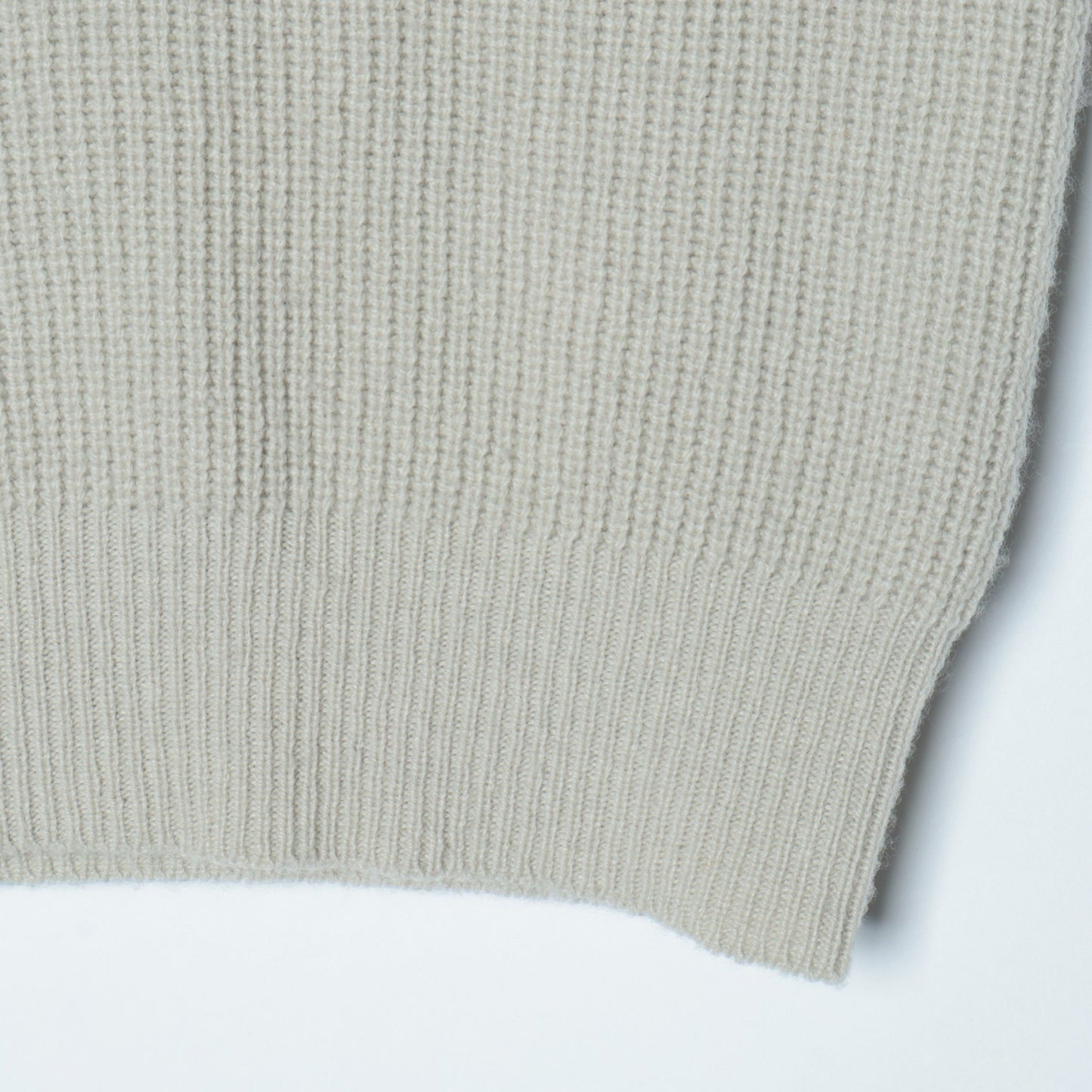 WOOL CASHMERE SILK V NECK JUMP KNIT