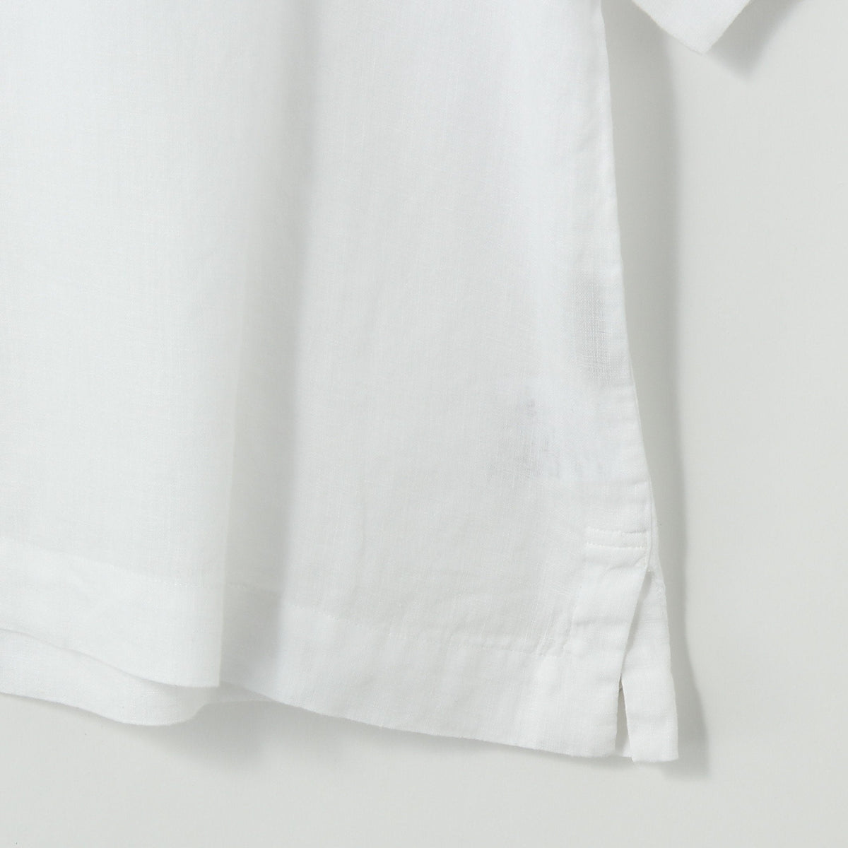CLEAN LINEN SHIRT