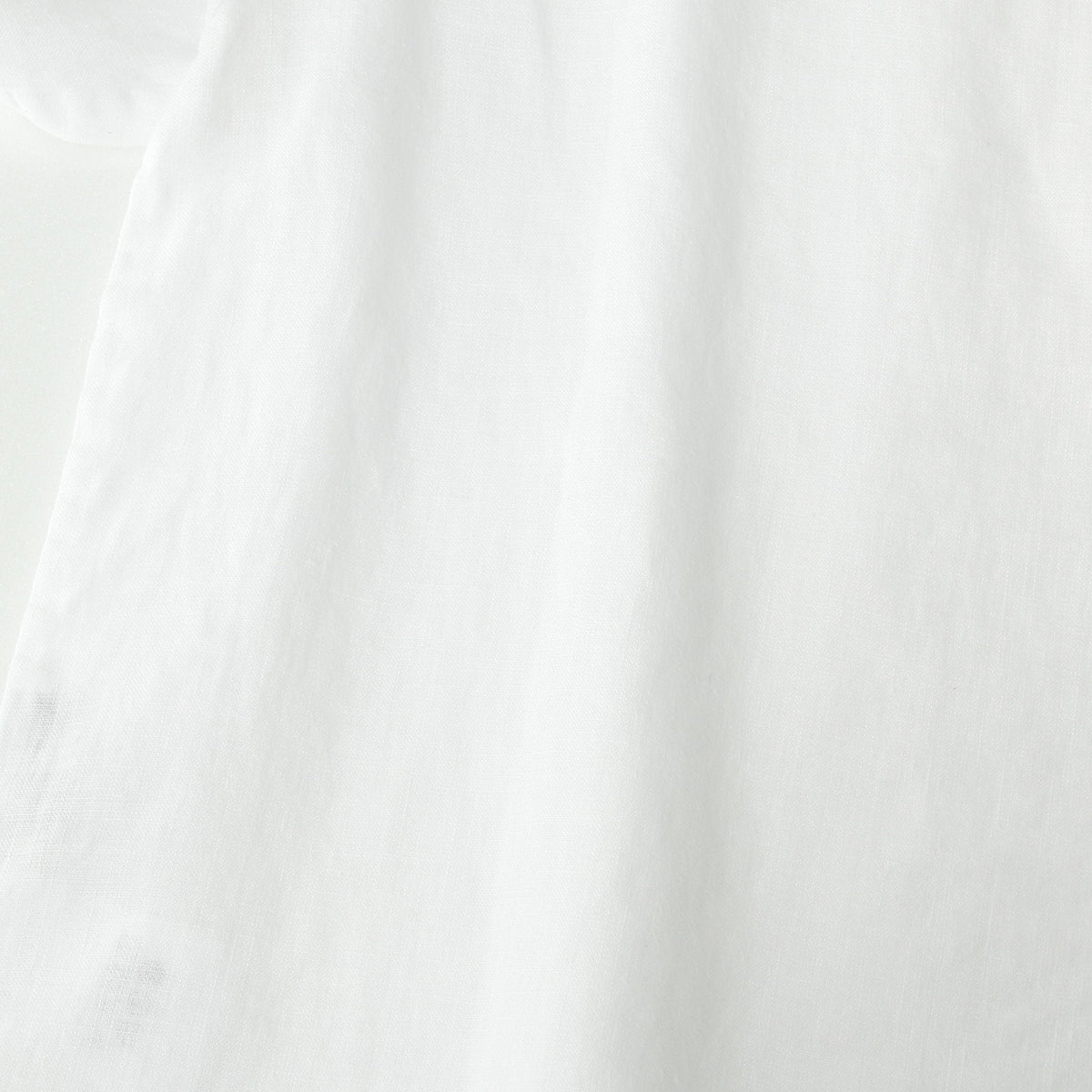 CLEAN LINEN SHIRT