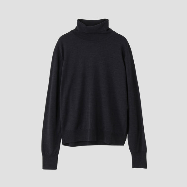 WOOL TURTLE NECK KNIT