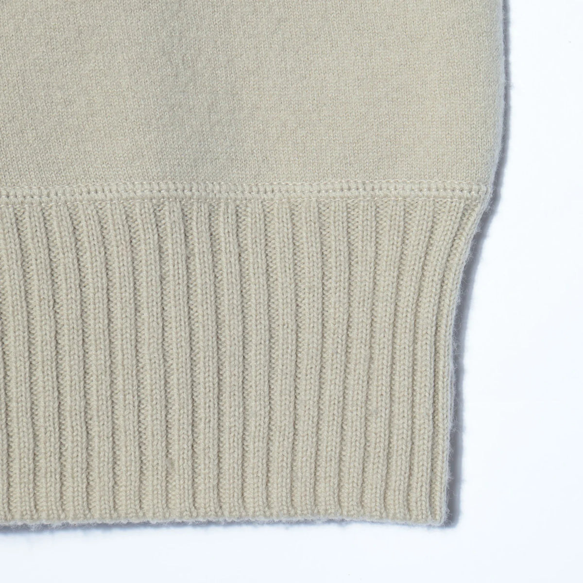FELTED ROUGH WOOL KNIT