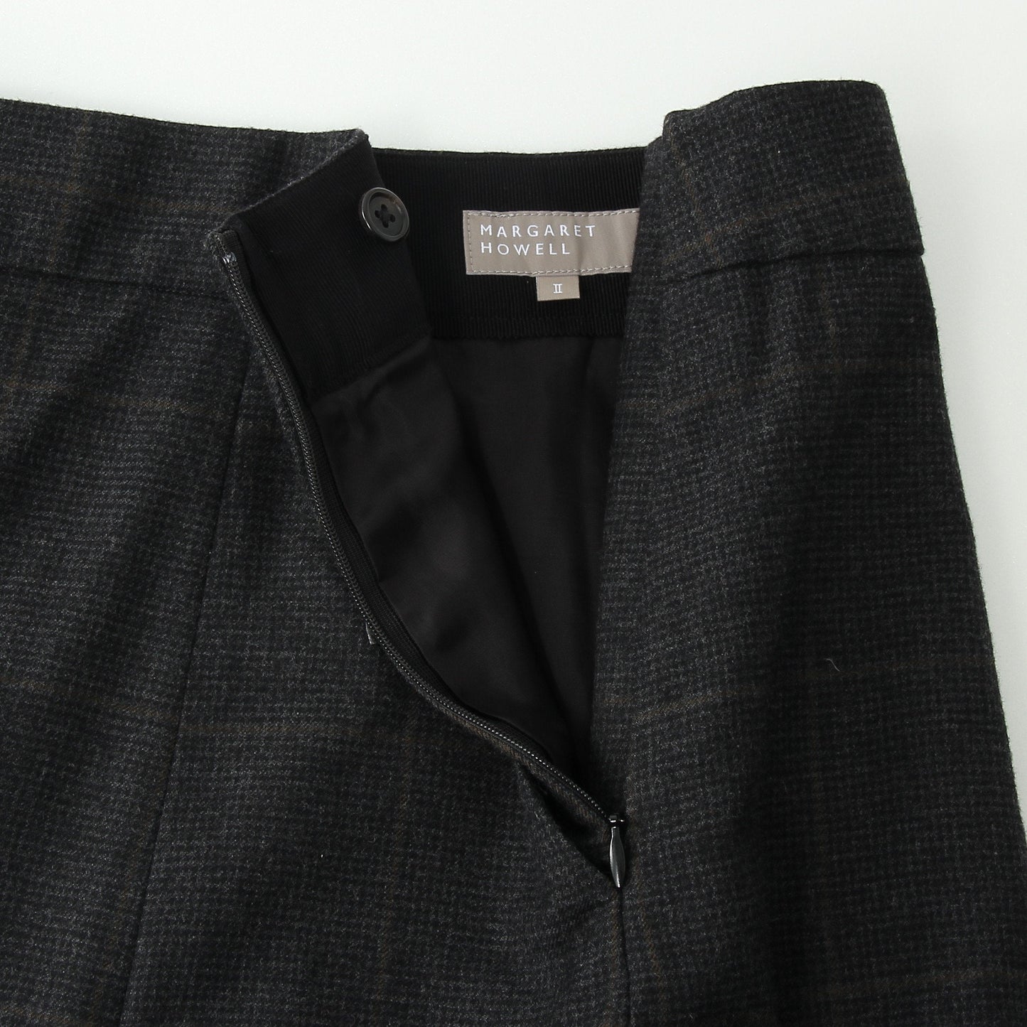 FINE WOOL FLANNEL SKIRT