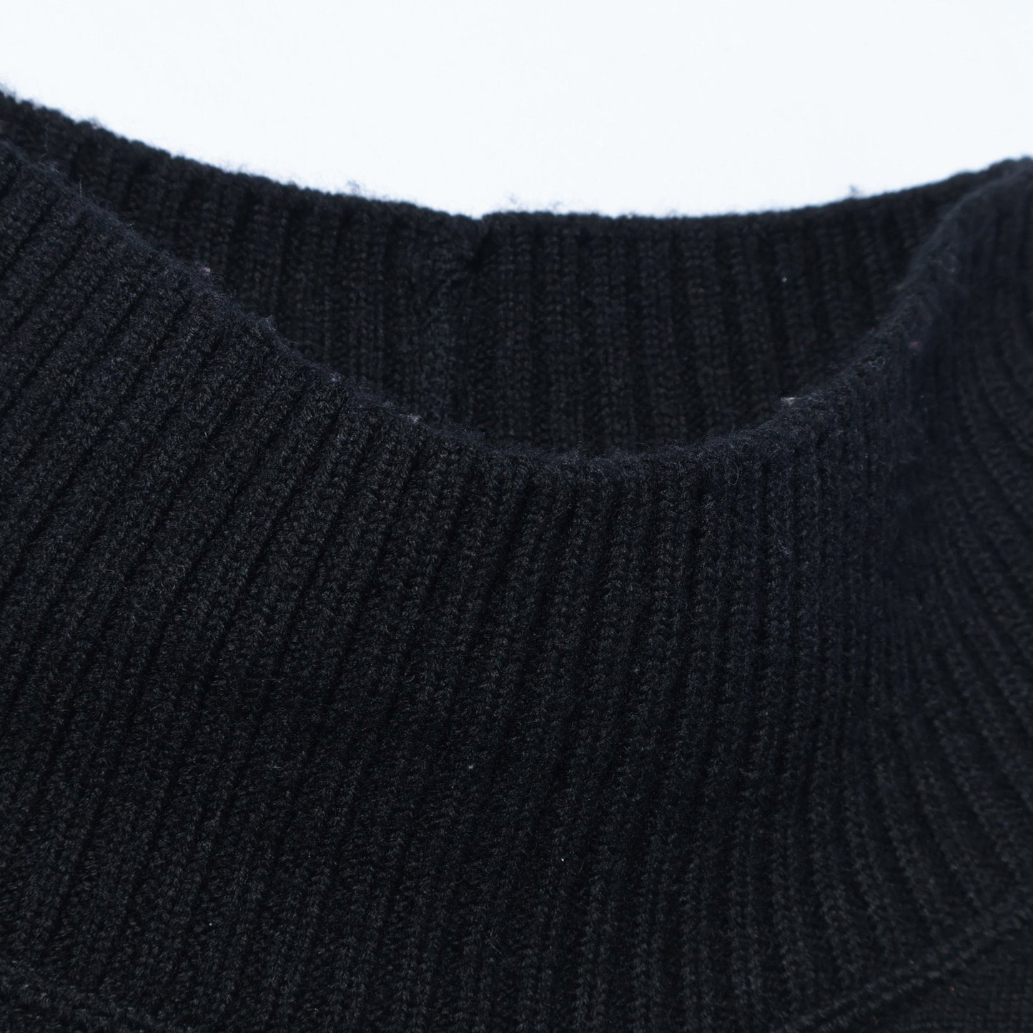 FELTED ROUGH WOOL KNIT
