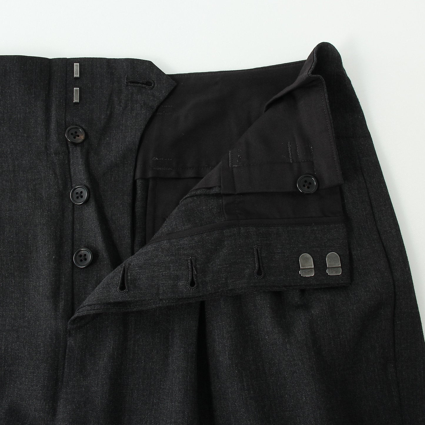 FINE WOOL TWILL TROUSERS