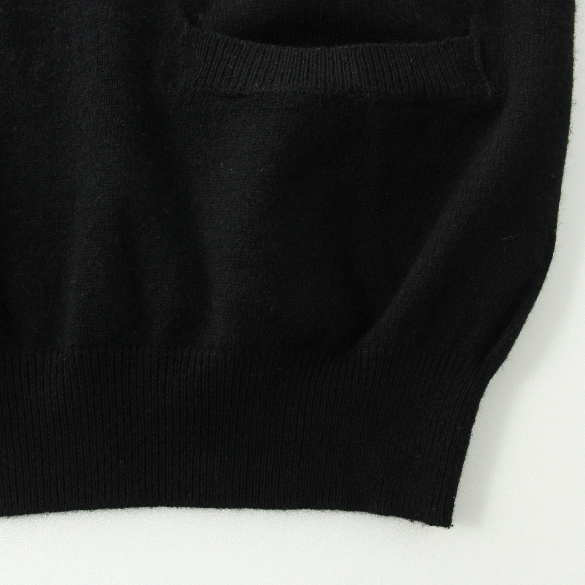 POCKET SLIPOVER KNIT