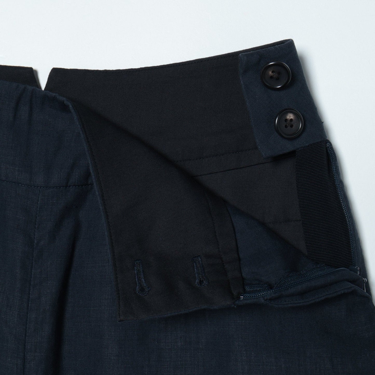 HIGH DENSE LINEN TROUSERS