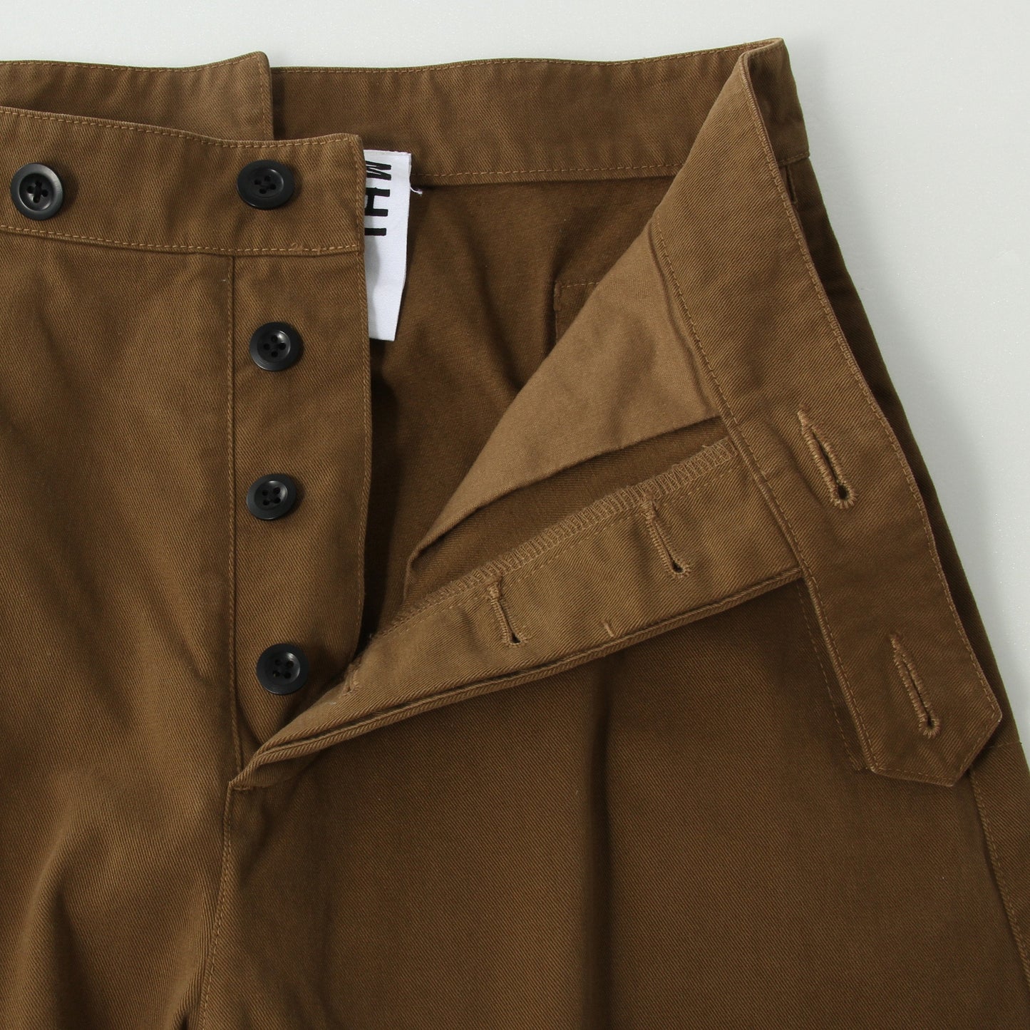 BASIC BRUSHED CHINO TROUSERS