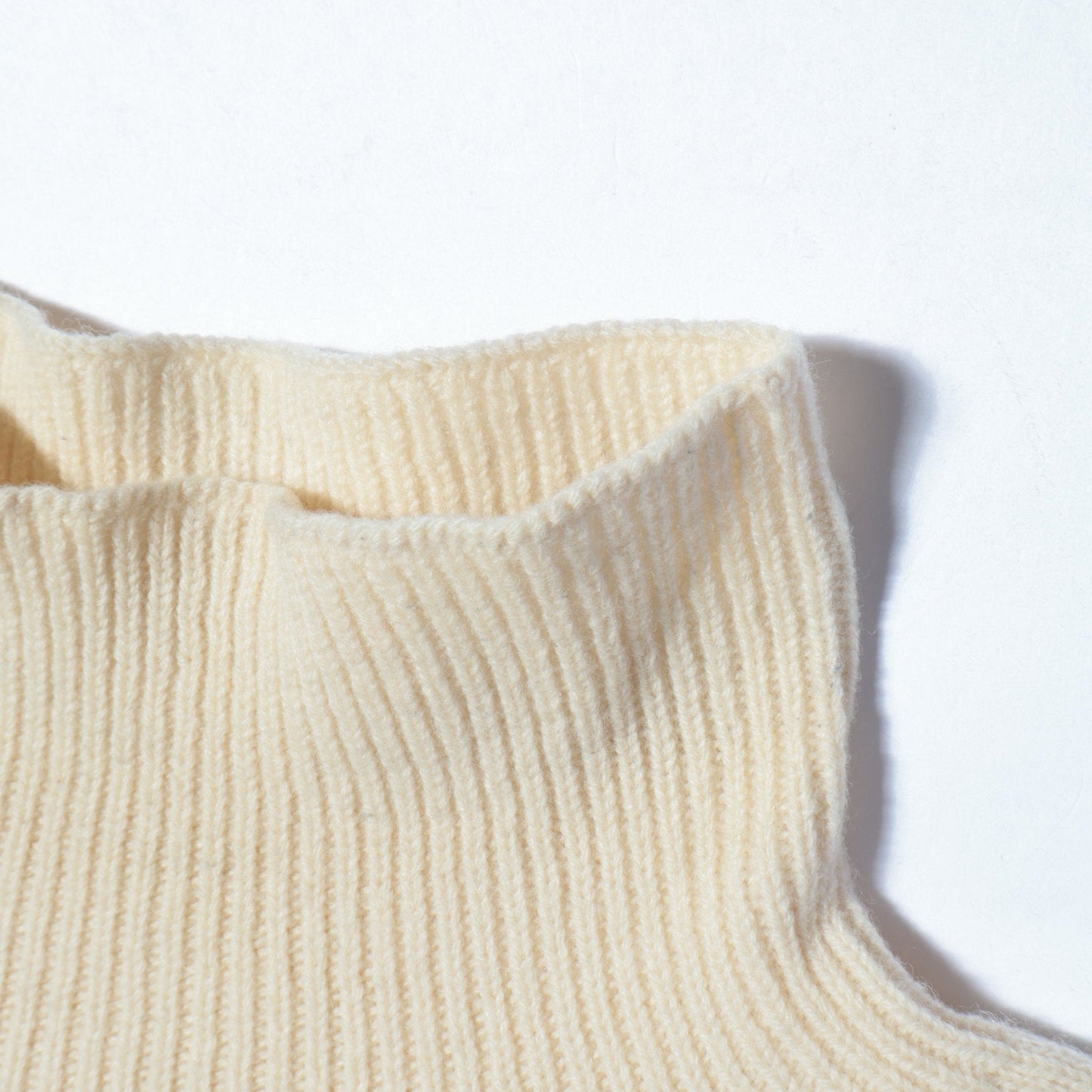 CHUNKY WOOL KNIT