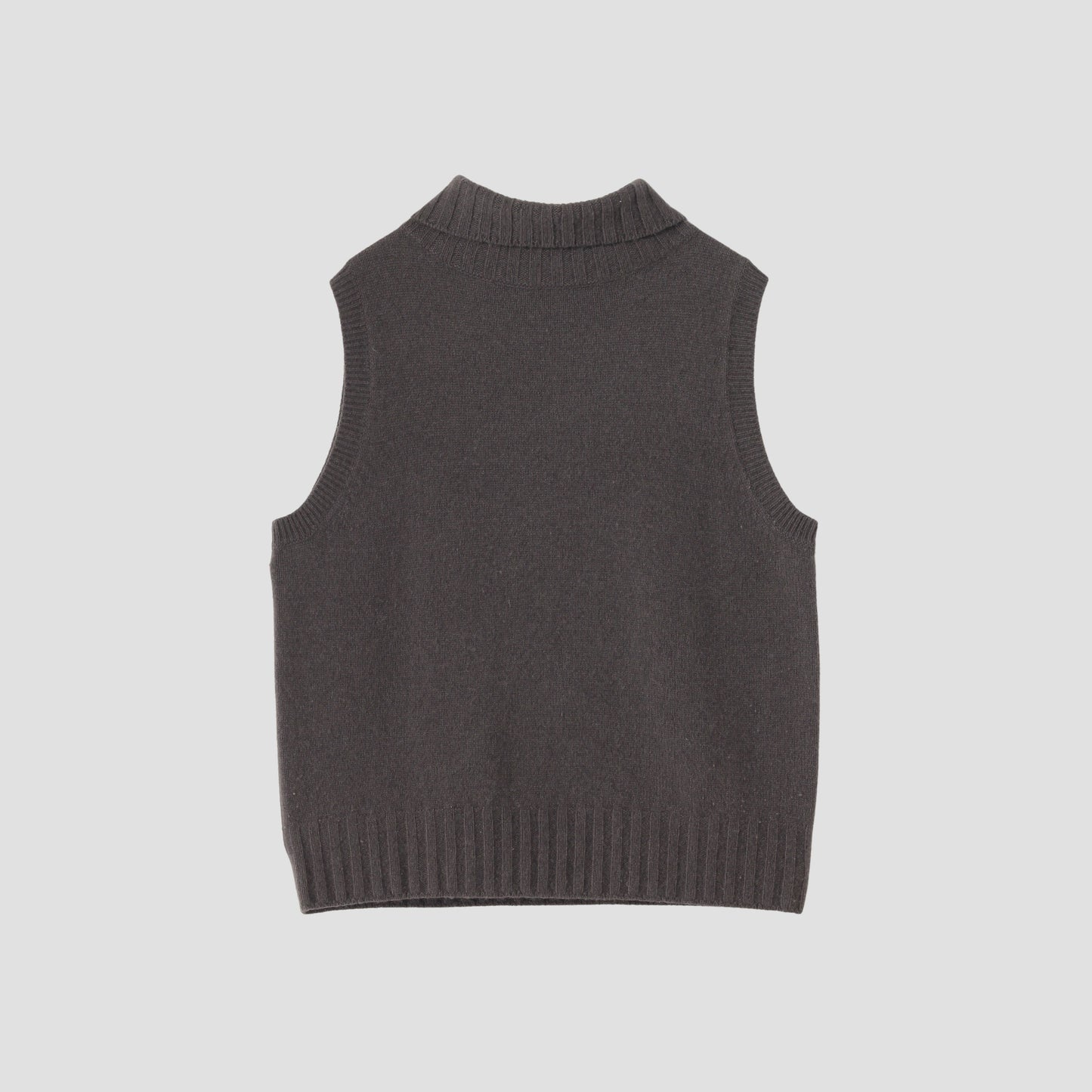 SLEEVELESS TURTLE NECK KNIT