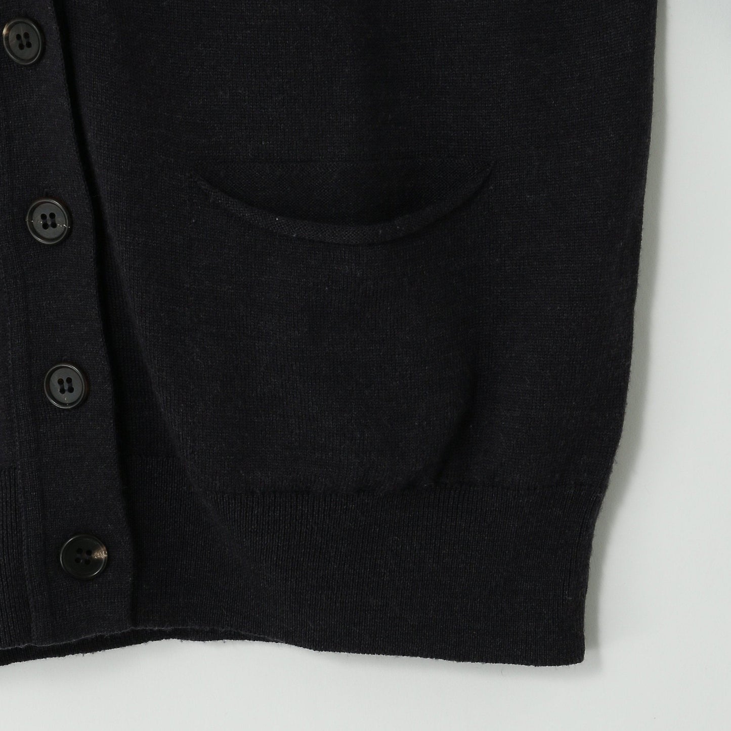 MERINO V NECK CARDIGAN KNIT