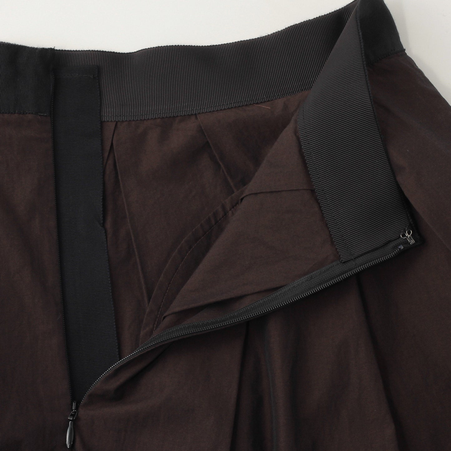 FINE COTTON CHAMBRAY  SKIRT