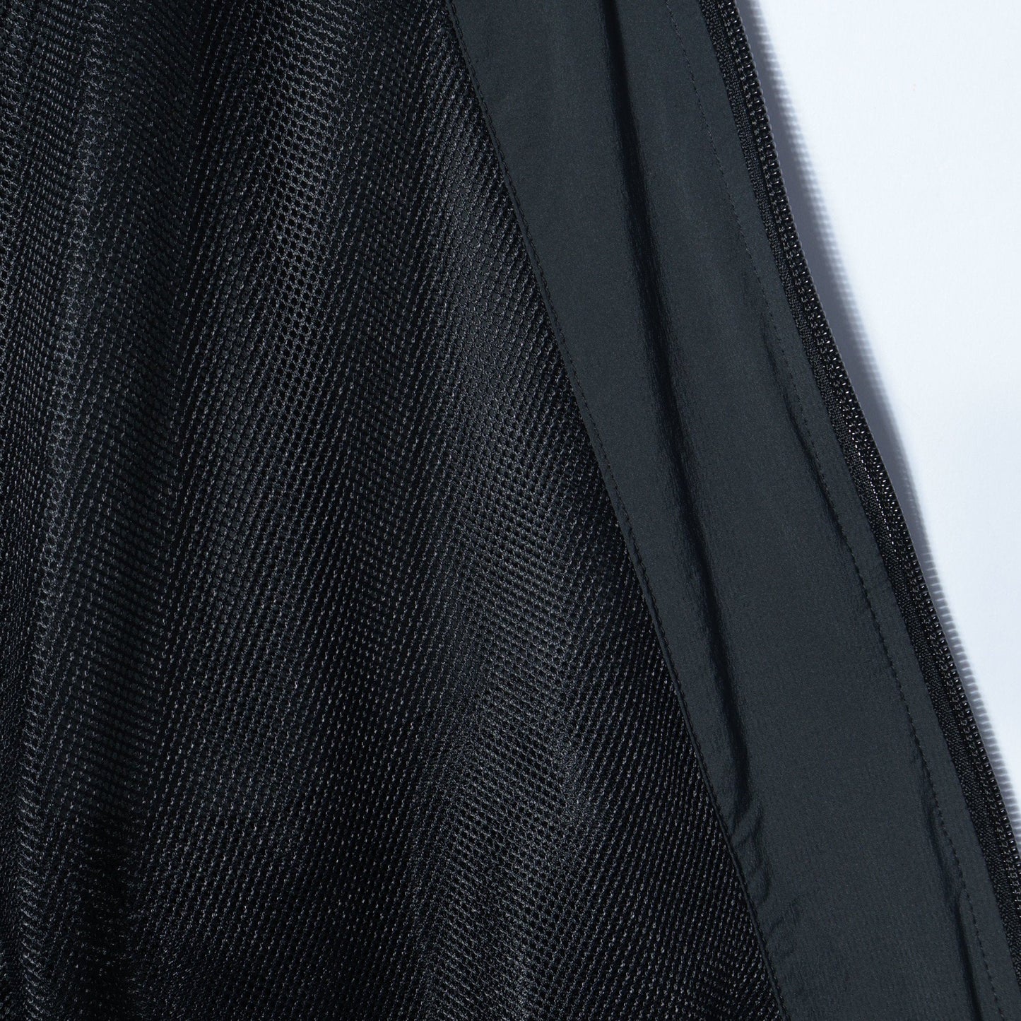 STRETCH NYLON MICRO RIP STOP COAT