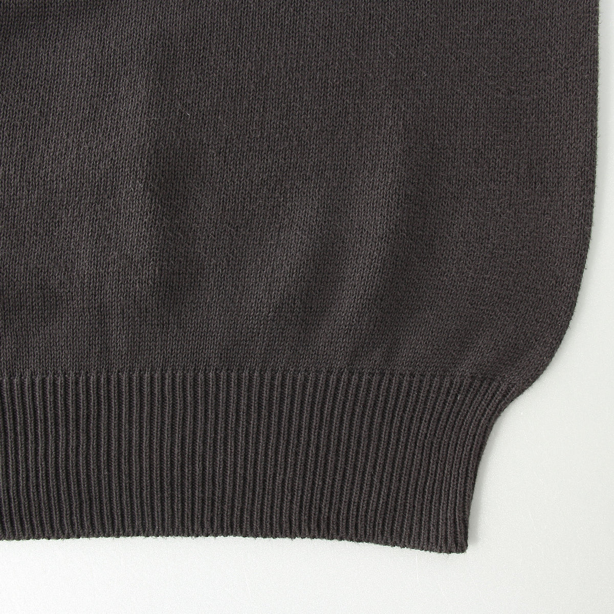 CAST OFF ROLL NECK KNIT