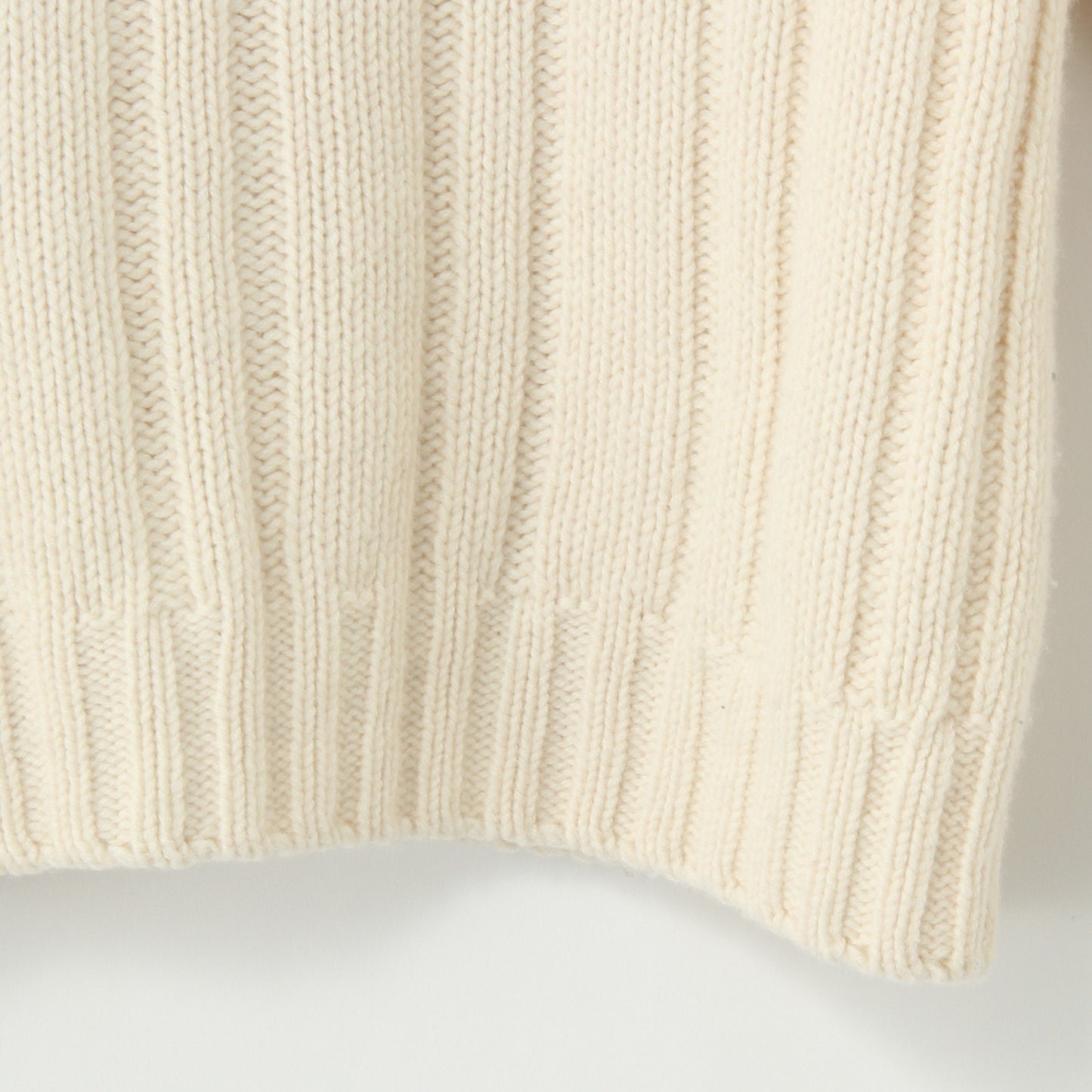 HICK NECK RIBBED JUMPER KNIT